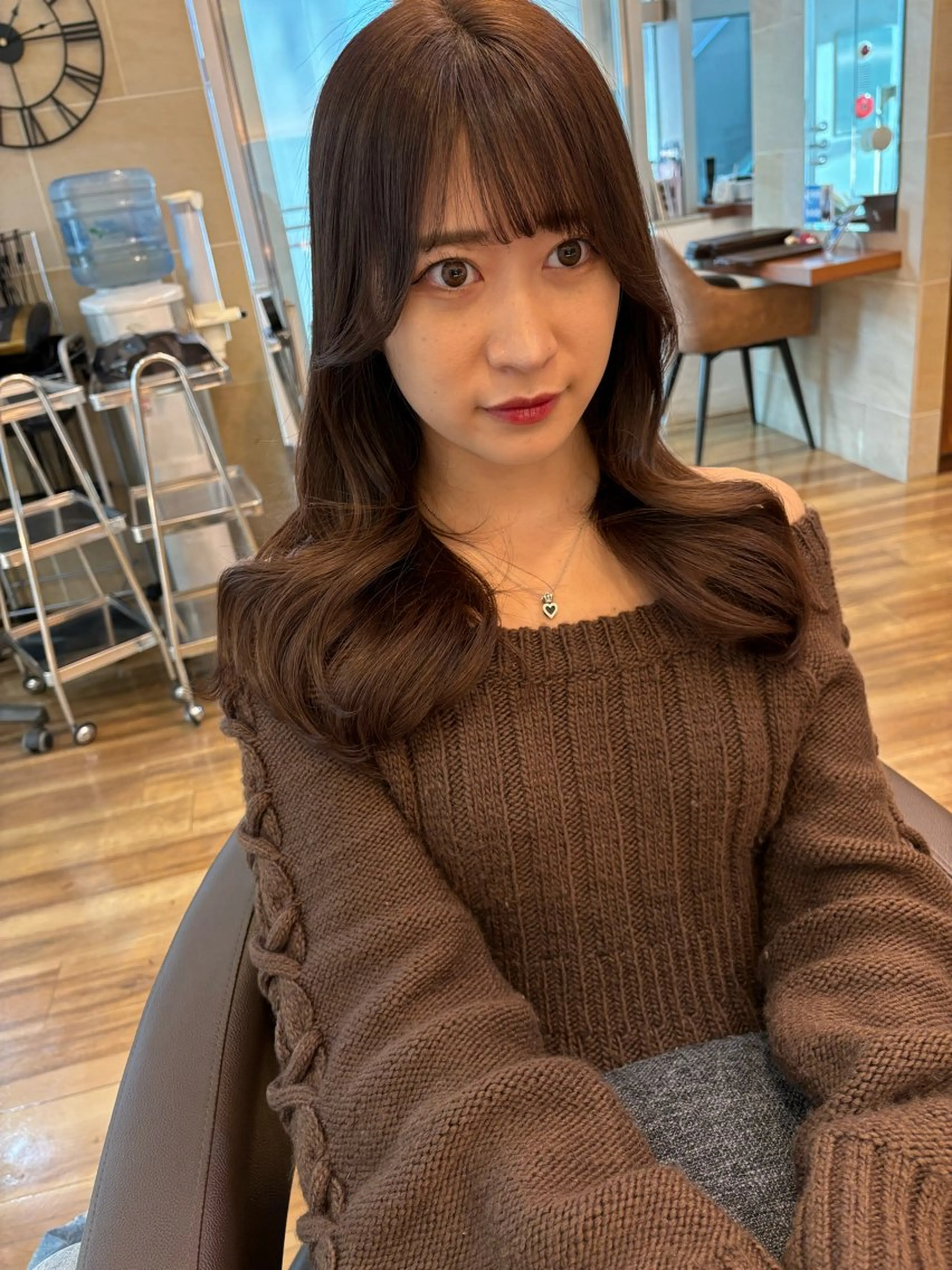 ロング カラー ベージュカラー 韓国風ヘア カット ヘアカラー トリートメント レイヤーカット /透明感/千葉怜寿のヘアスタイル