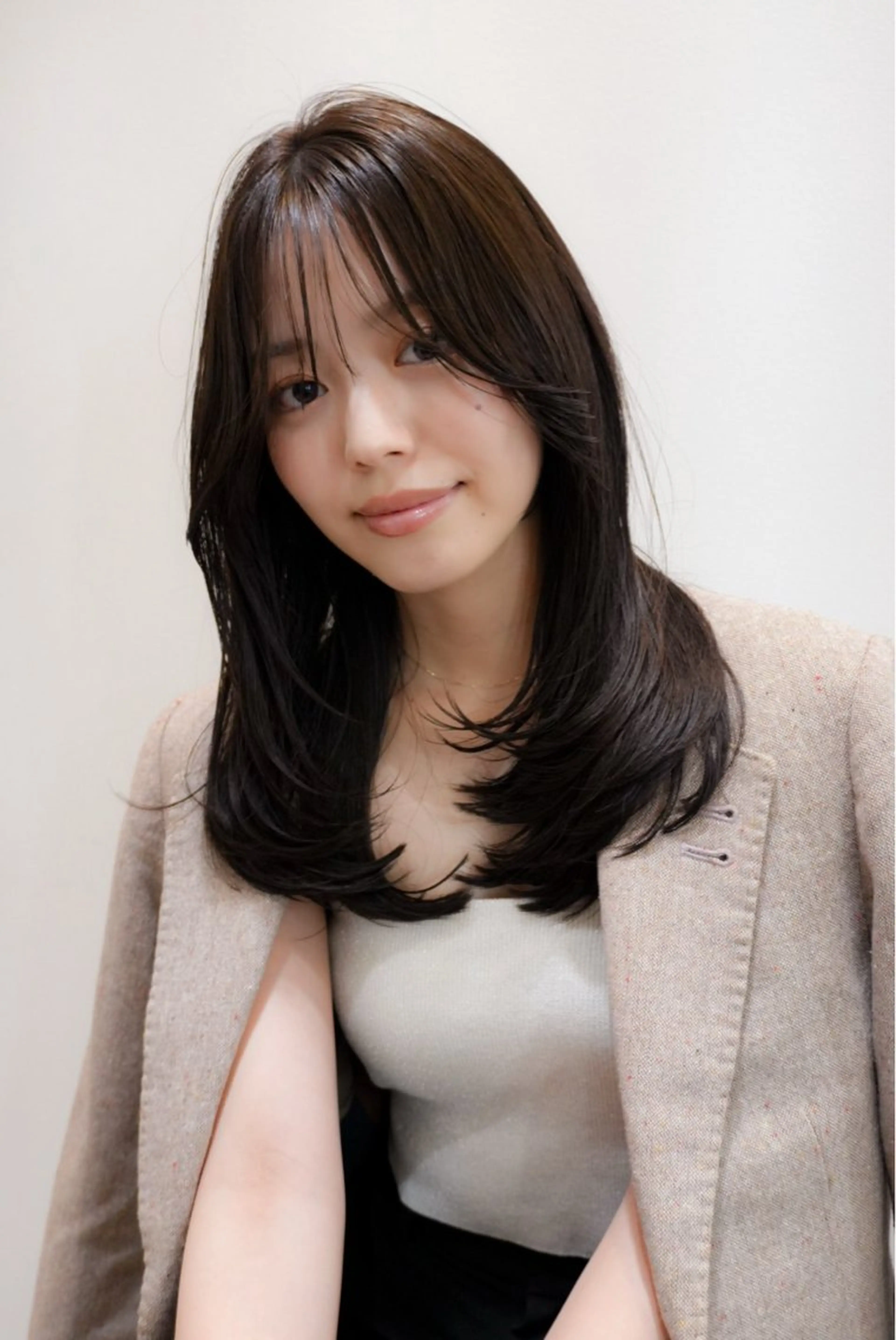 セミロング カラー カット ヘアカラー トリートメント ヘッドスパ 艶髪ブリーチ 永井竜也のヘアスタイル