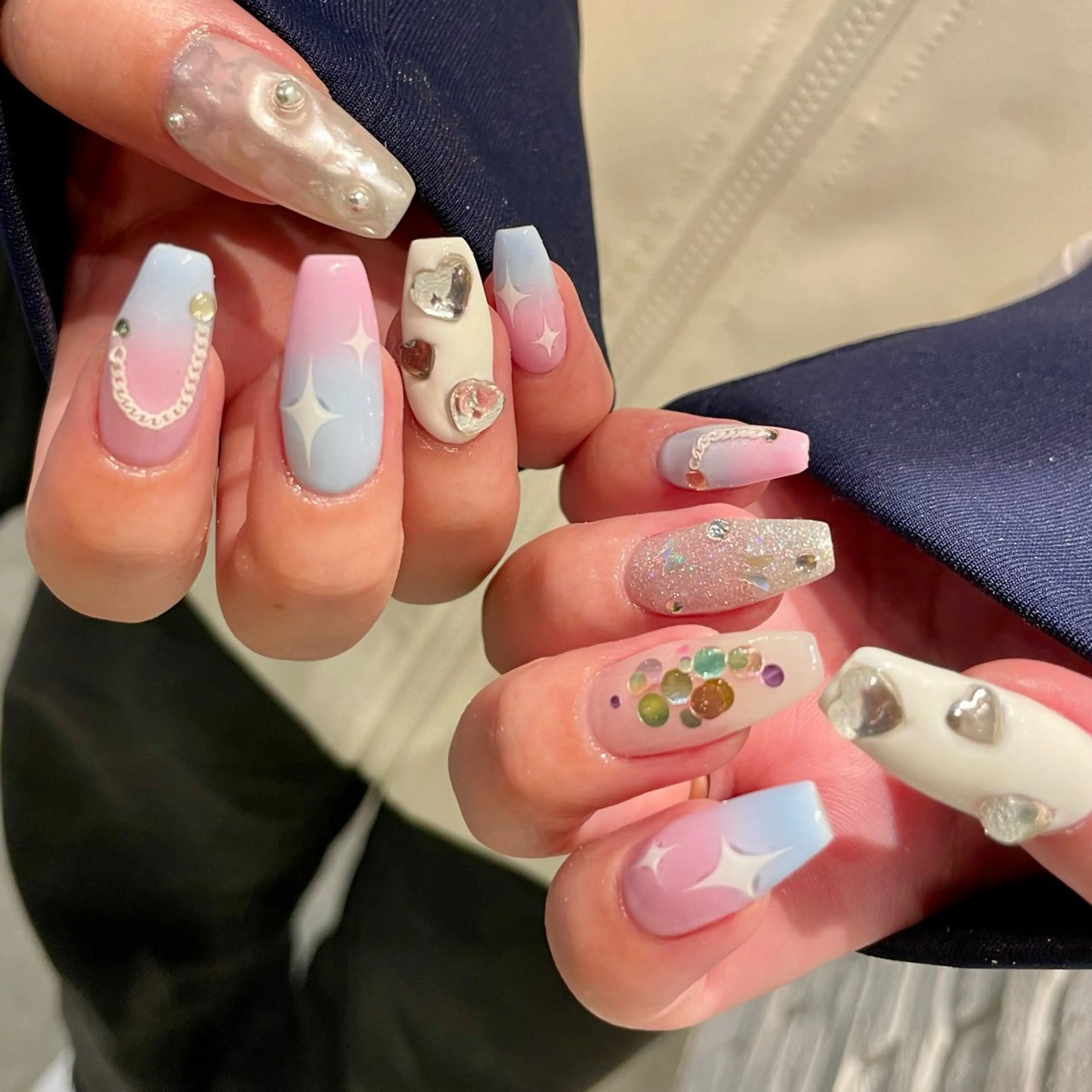 ロング ロング m kaori𓃟のネイルデザイン
