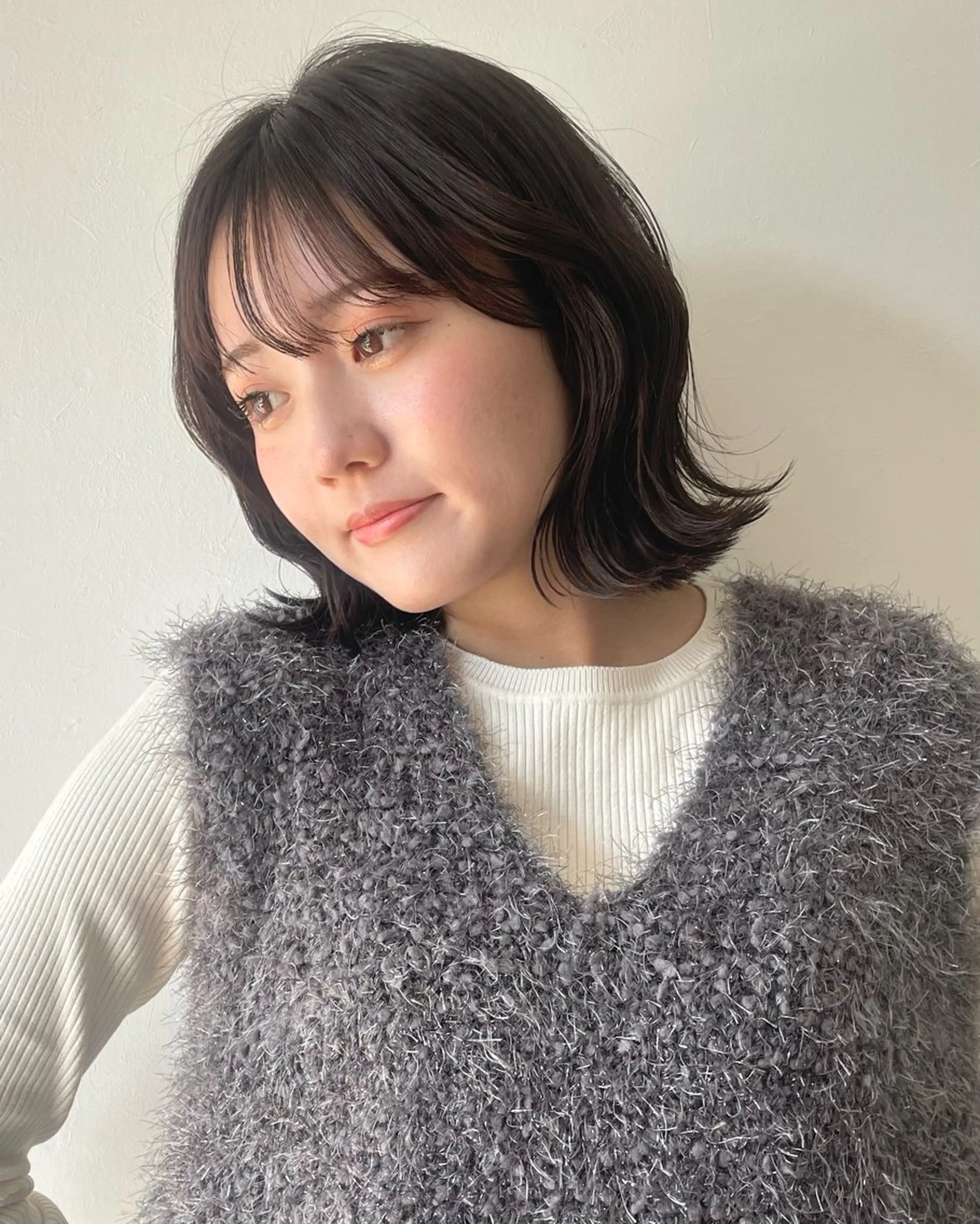 カラー ハイトーン🎀 ボブカット小野百葉のヘアスタイル