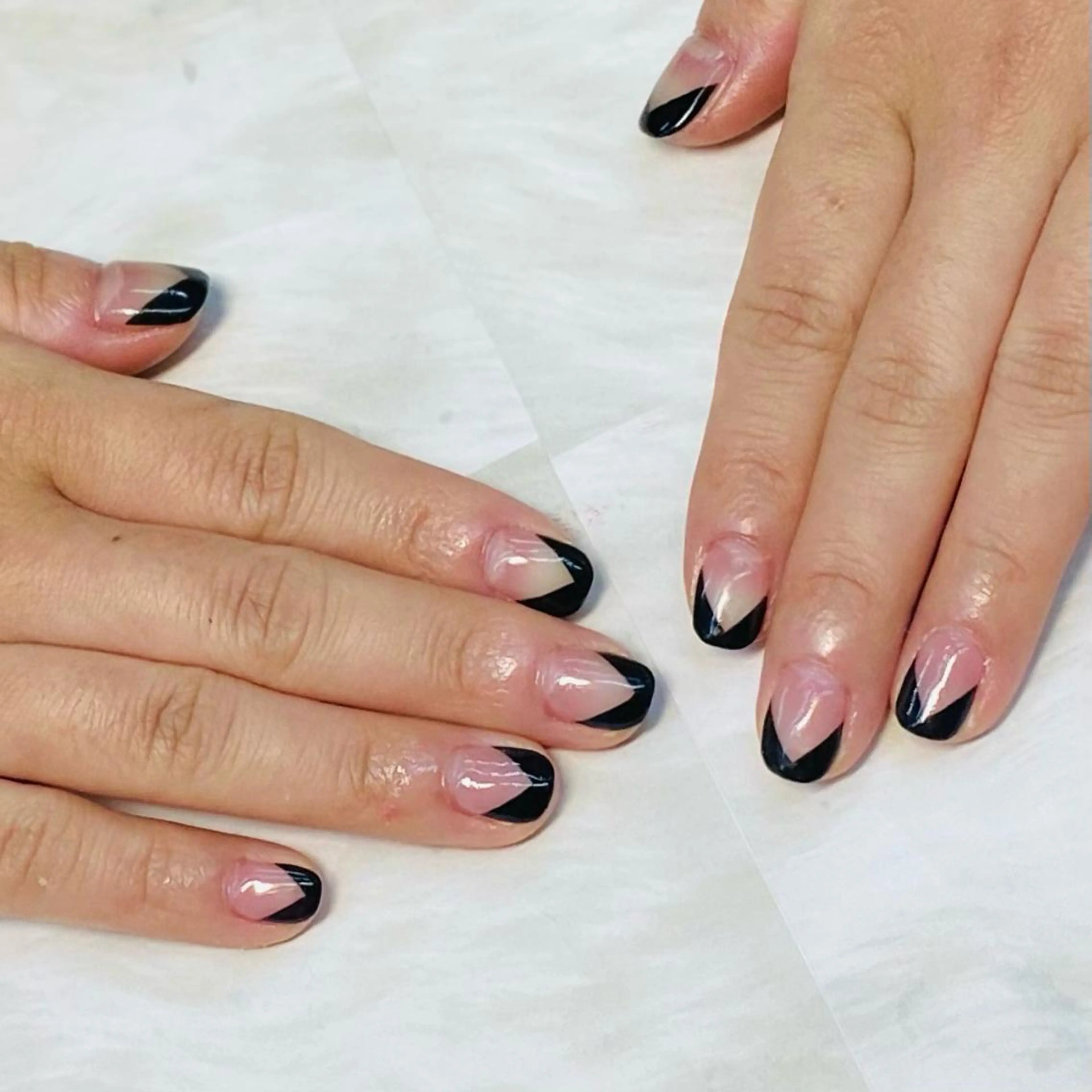 ネイル フレンチネイル Salon•de•Niina所属・ボディビルダーSal on.DeNiinaのネイルデザイン