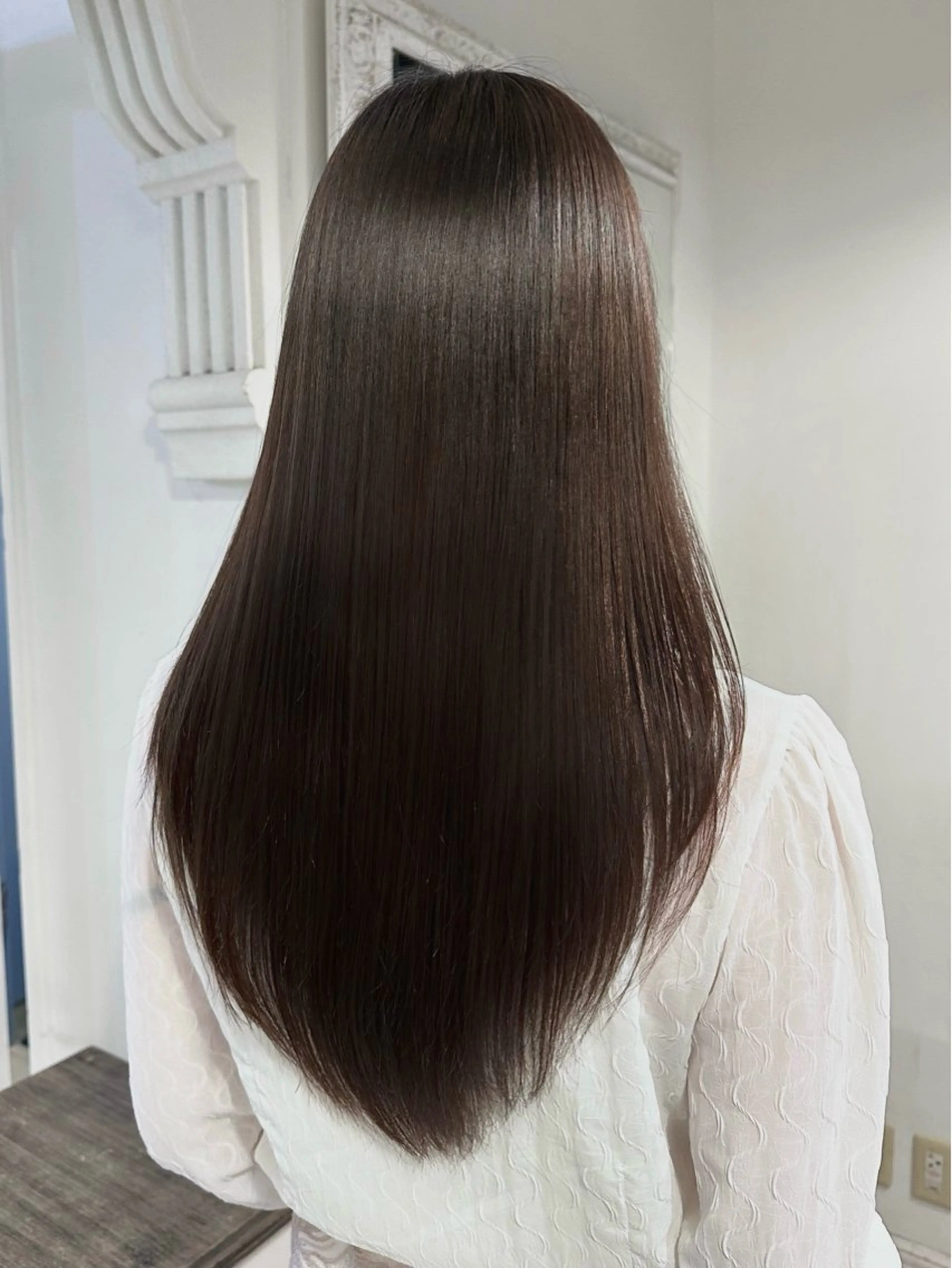 ロング カラー レイヤーカット トリートメント カット ヘアカラー トリートメント ヘッドスパ 髪質改善・艶髪カラー 🌷miku🌷のヘアスタイル