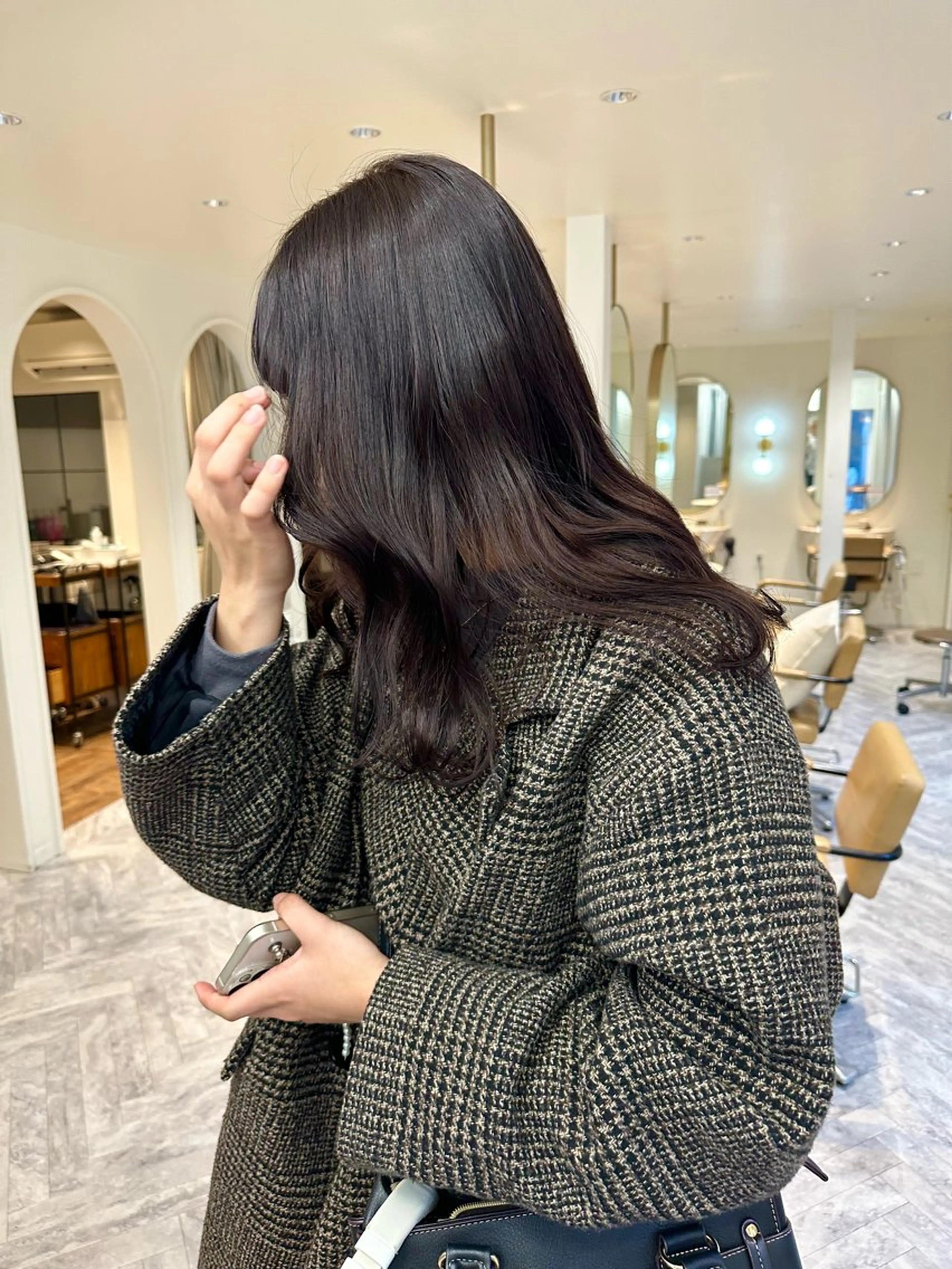 ロング カラー ブリーチ ボルドーカラー ハイトーンカラー ラベンダーカラー ブリーチなしカラー ヘアセット REINA☁️透明感 カラー/ぷつっと♡のヘアスタイル