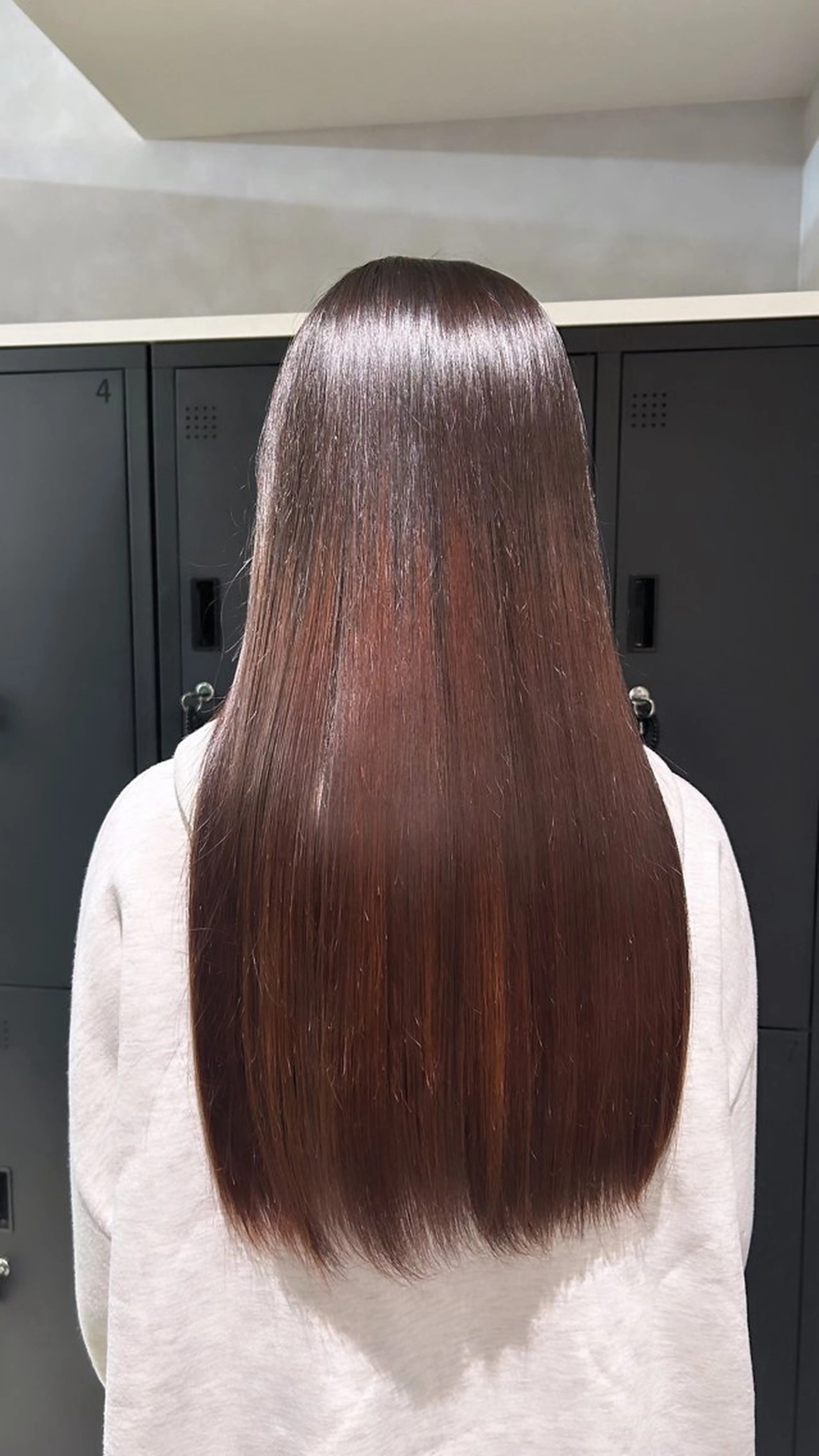 ロング 髪質改善 縮毛矯正 諸井 芽のヘアスタイル