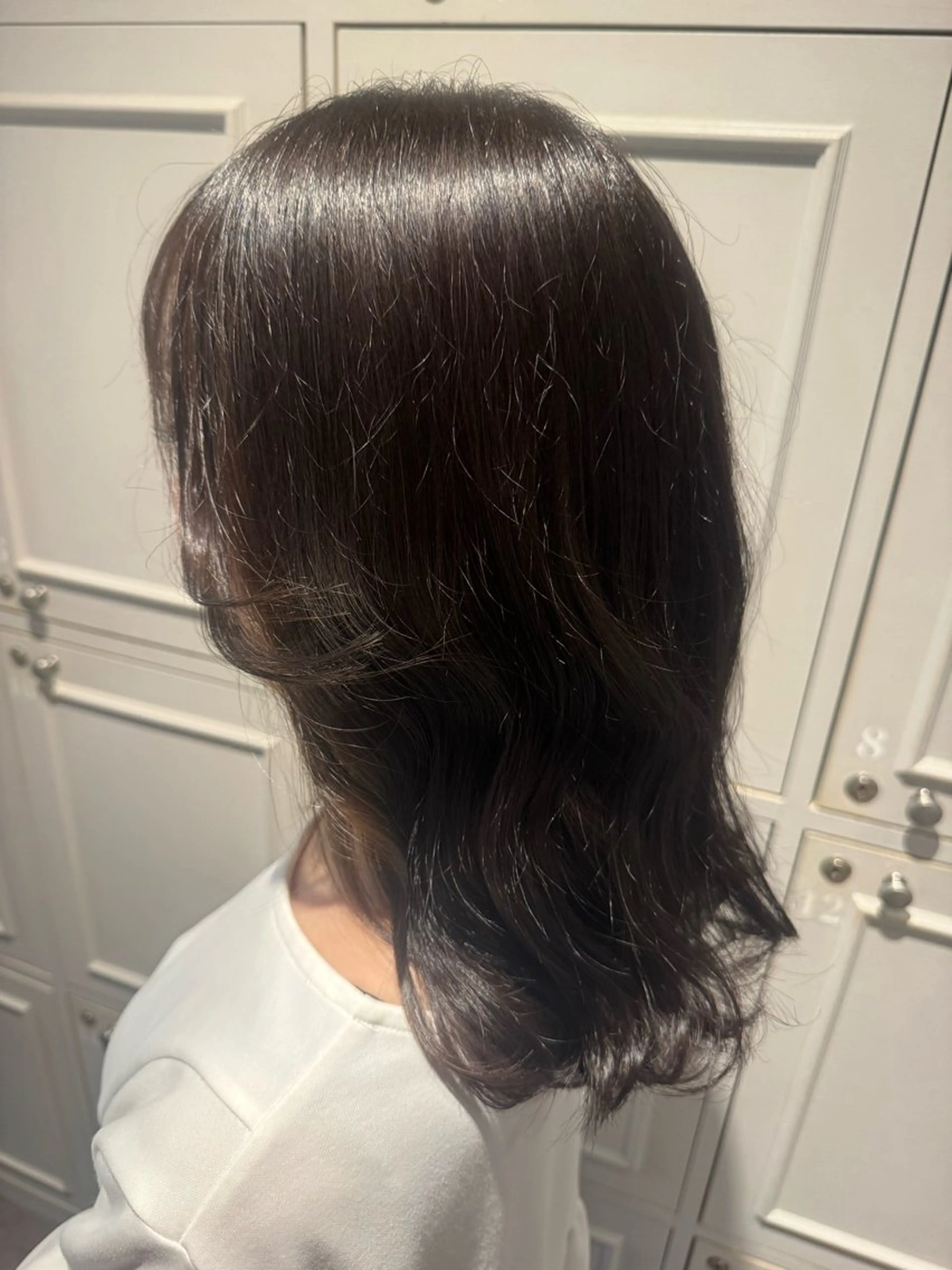 セミロング カラー 中山 涼華のヘアスタイル