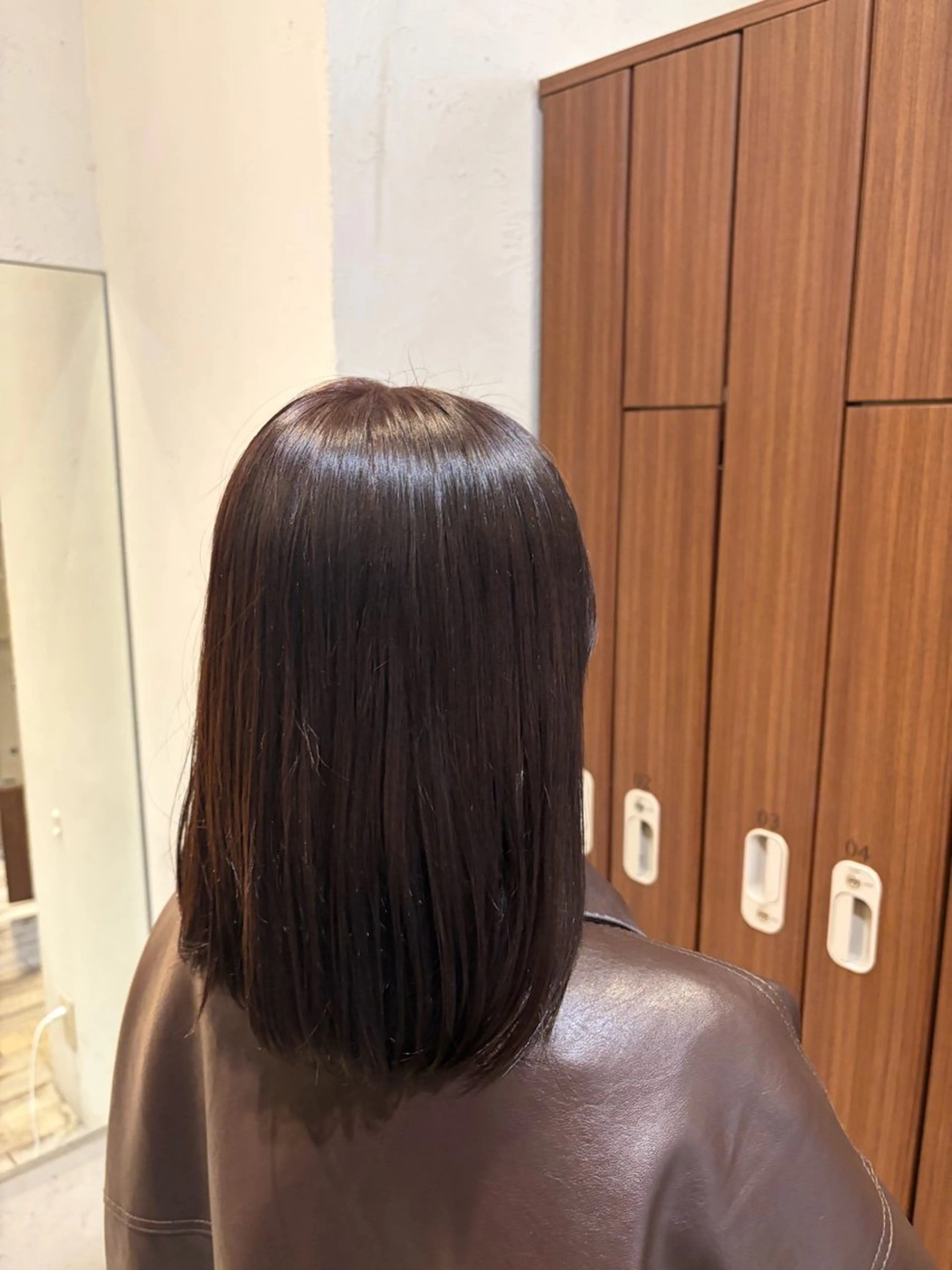 ミディアム カラー ヘアカラー トリートメント 平居 舞白のヘアスタイル