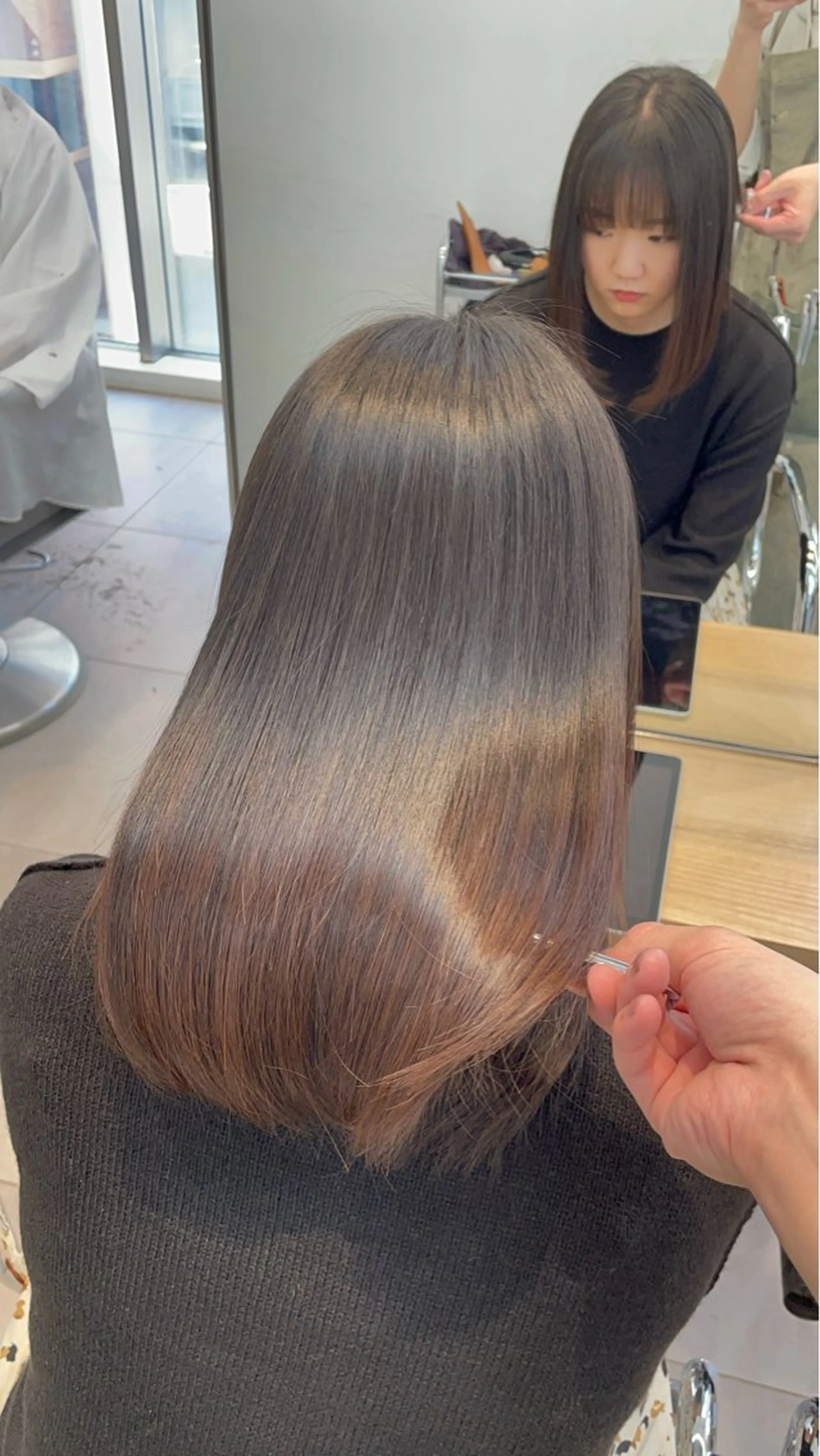 セミロング カット 縮毛矯正 トリートメント ヘッドスパ ✨髪質改善✨美髪 矯正🫧小泉のヘアスタイル