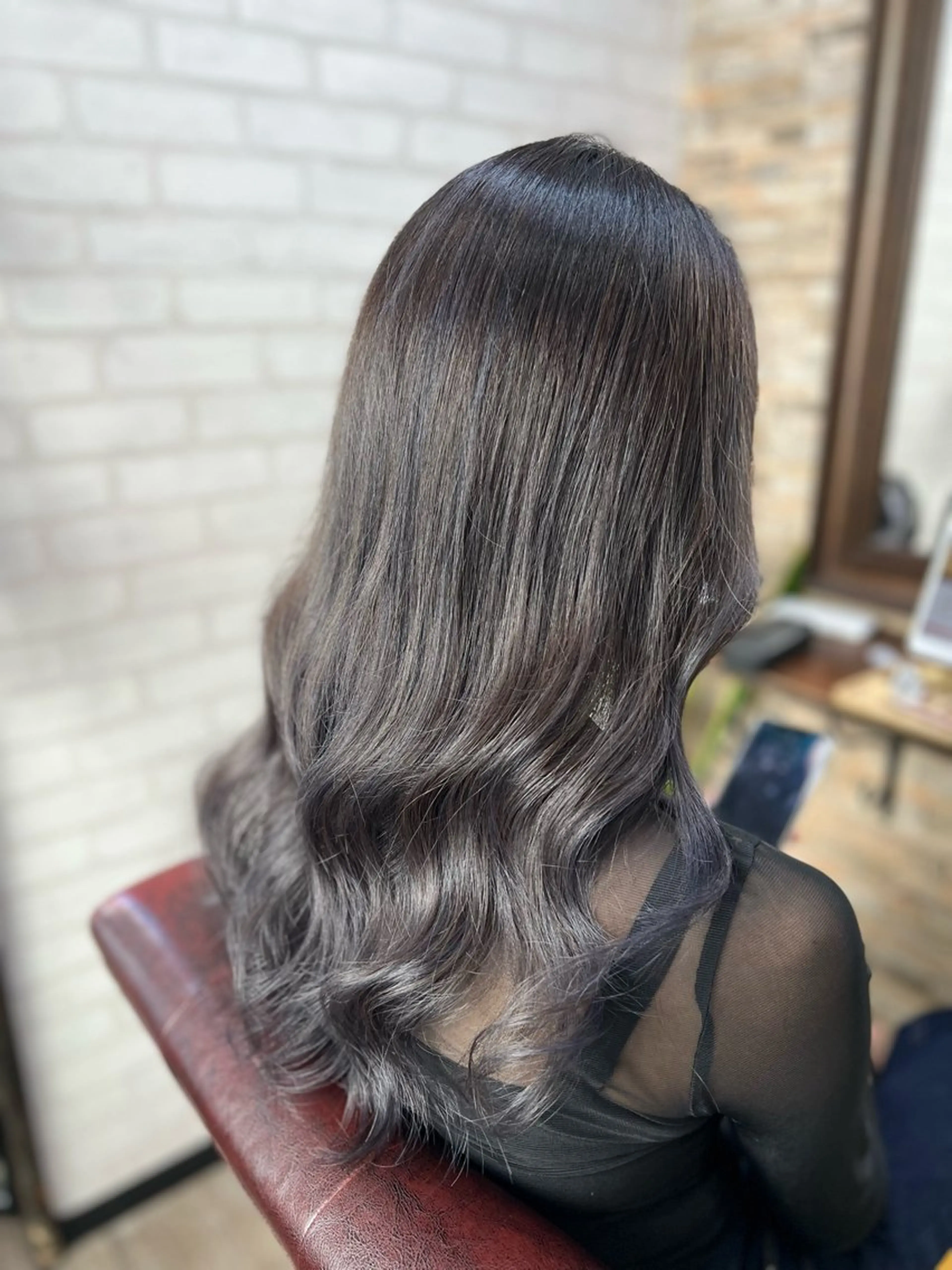 ロング カラー ブルーカラー ブルージュ カット ヘアカラー トリートメント 多賀 順平のヘアスタイル