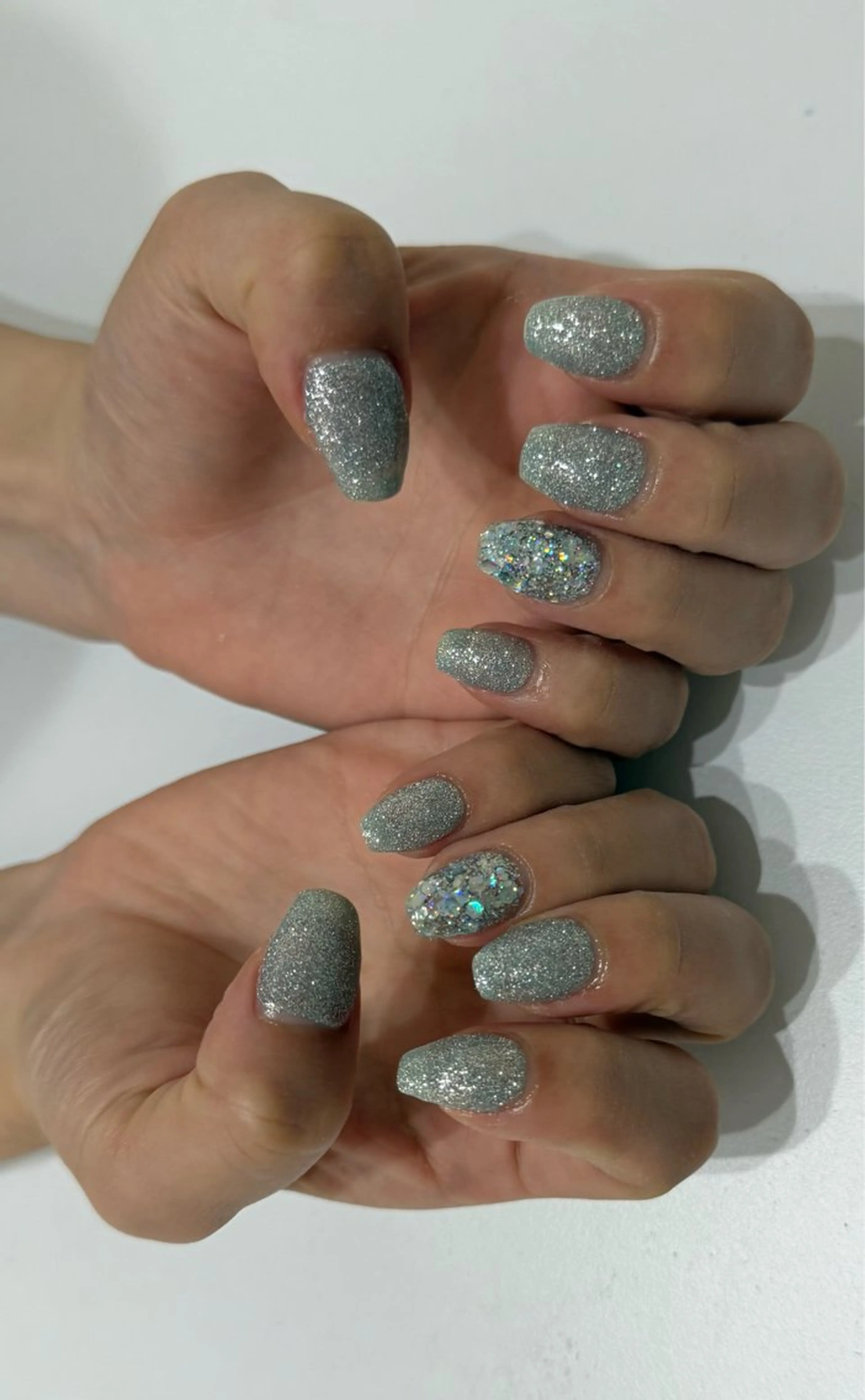 ネイル ラメ(グリッター) 水色 ハンドネイル eyelash&nail GRAN Lucia所属・吉永 菜月のネイルデザイン