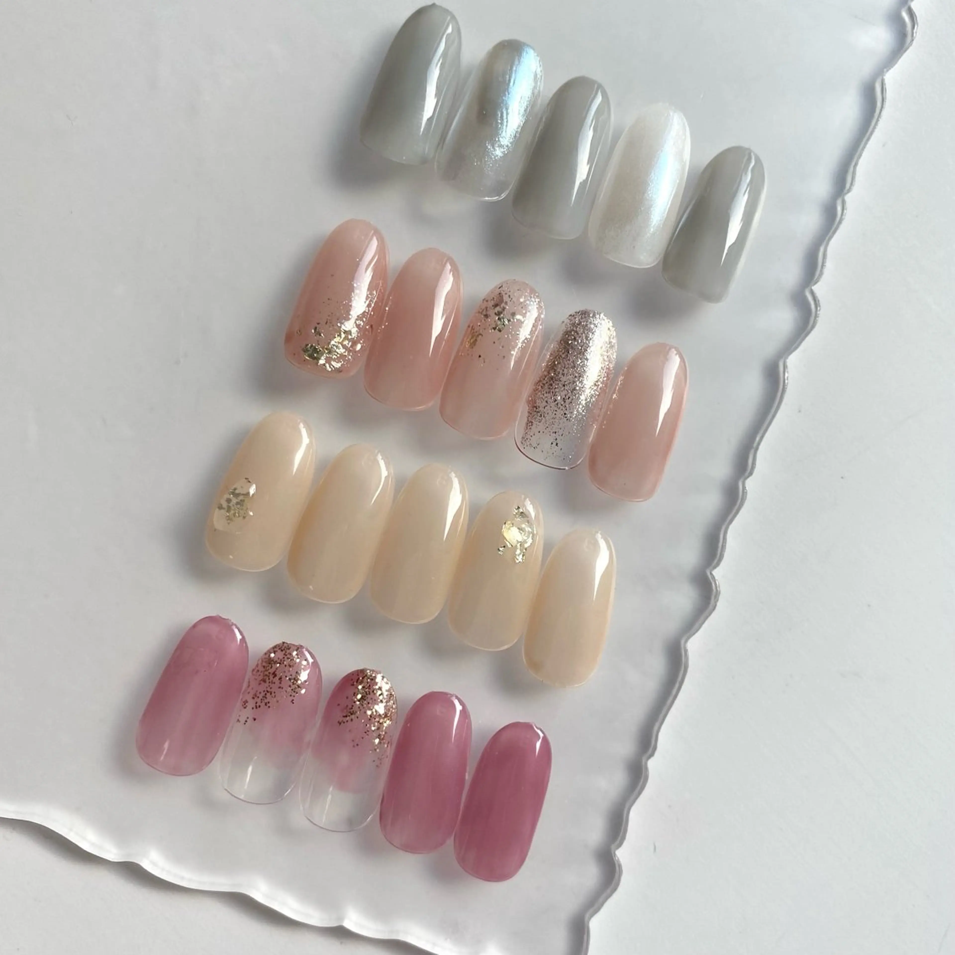 ネイル ニュアンスネイル シンプルネイル Aoi💅🏻 表参道のネイルデザイン