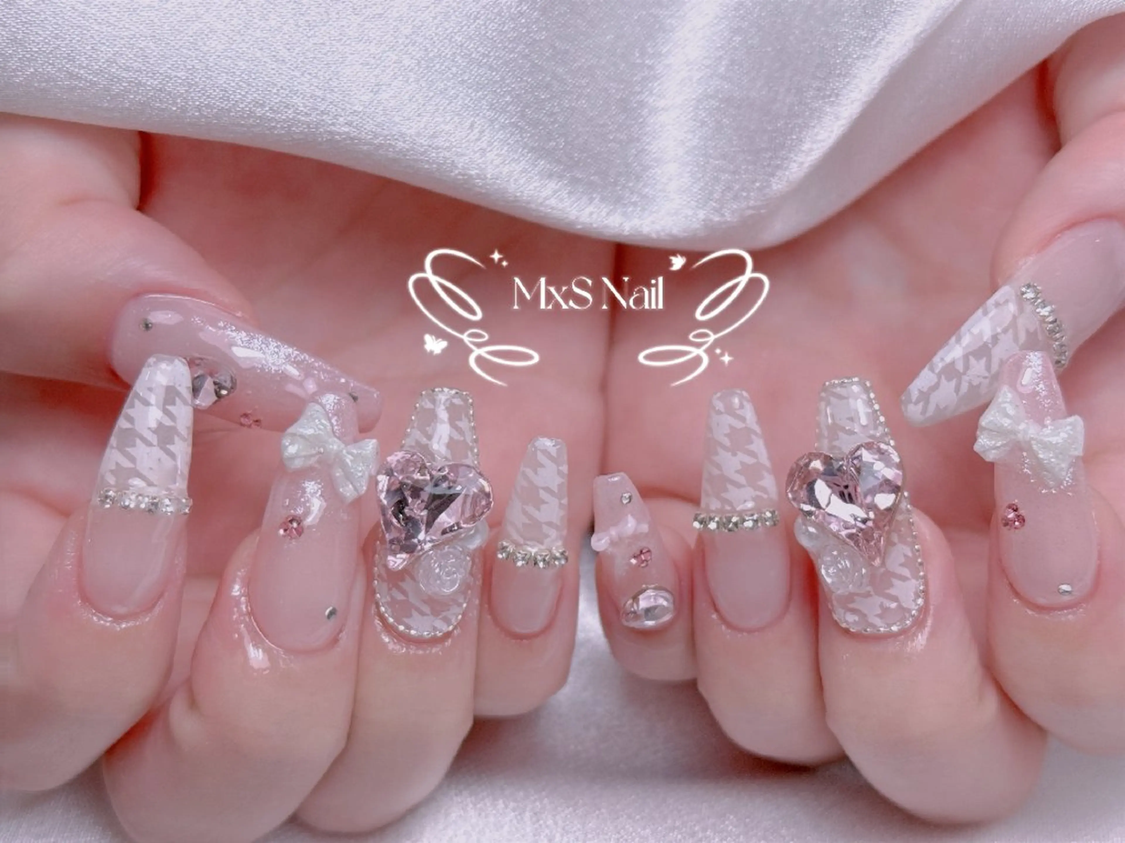 ネイル ハンドネイル MxS Nail(長さだし/フィルイン/マグネット/韓国ネイル/ワンホンネイル/ワンカラー)所属・MxS リィリィのネイルデザイン
