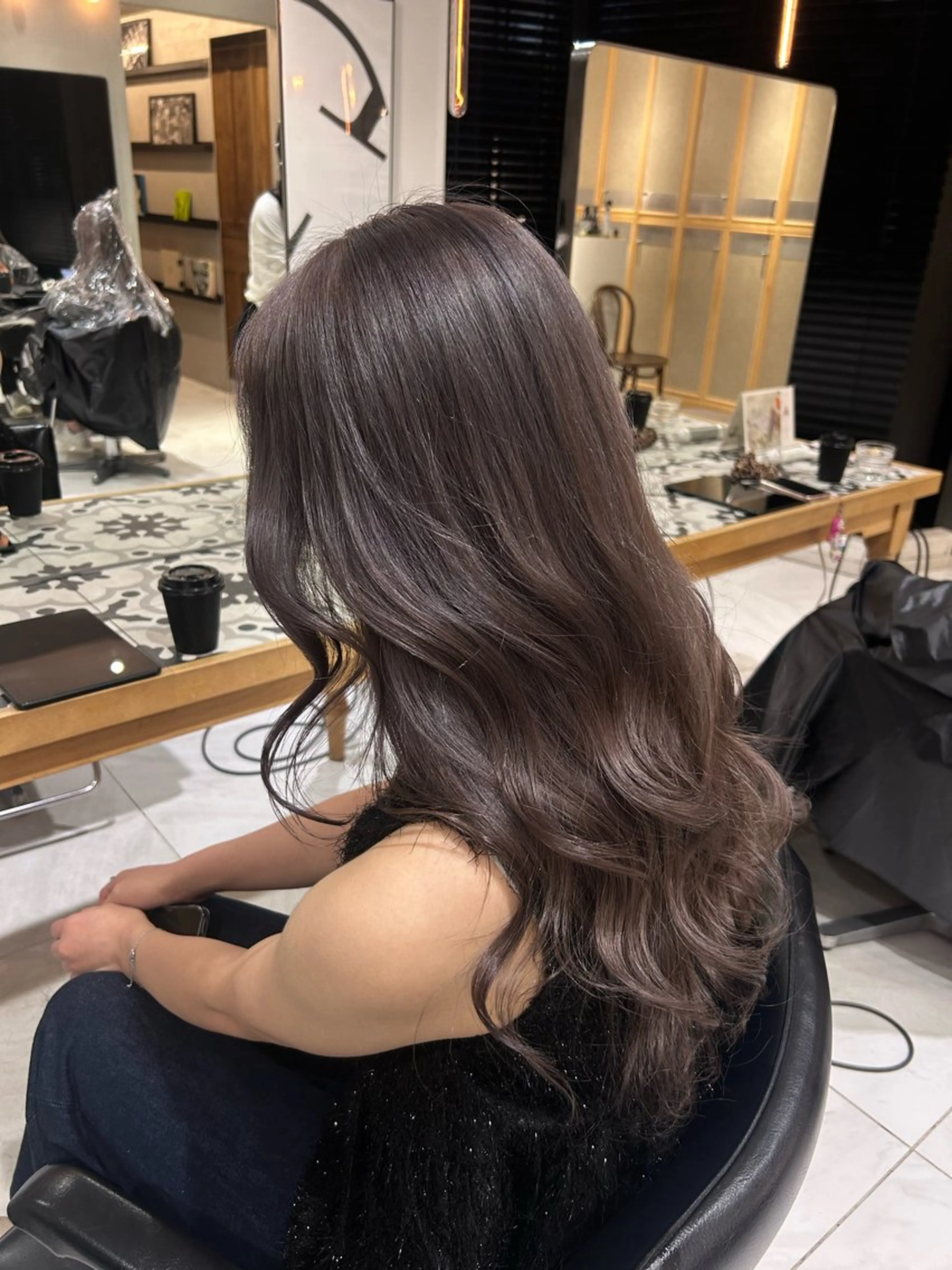 カラー ベージュカラー ヘアカラー トリートメント ヘッドスパ ヘアセット miko🪽地毛風/ ハイトーン/レイヤーのヘアスタイル