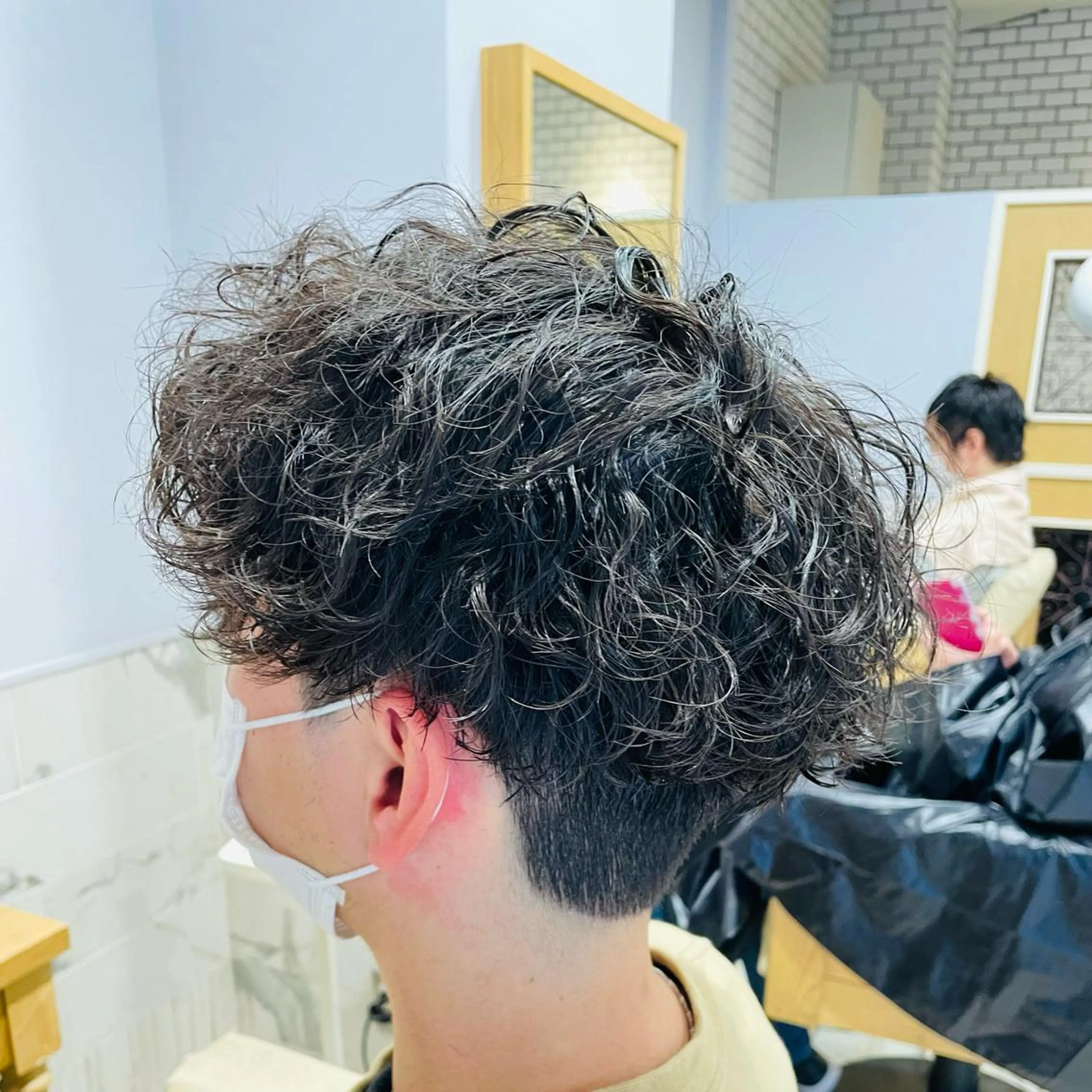 ショート パーマ メンズ 波巻きパーマ カット パーマ すげ さやかのヘアスタイル