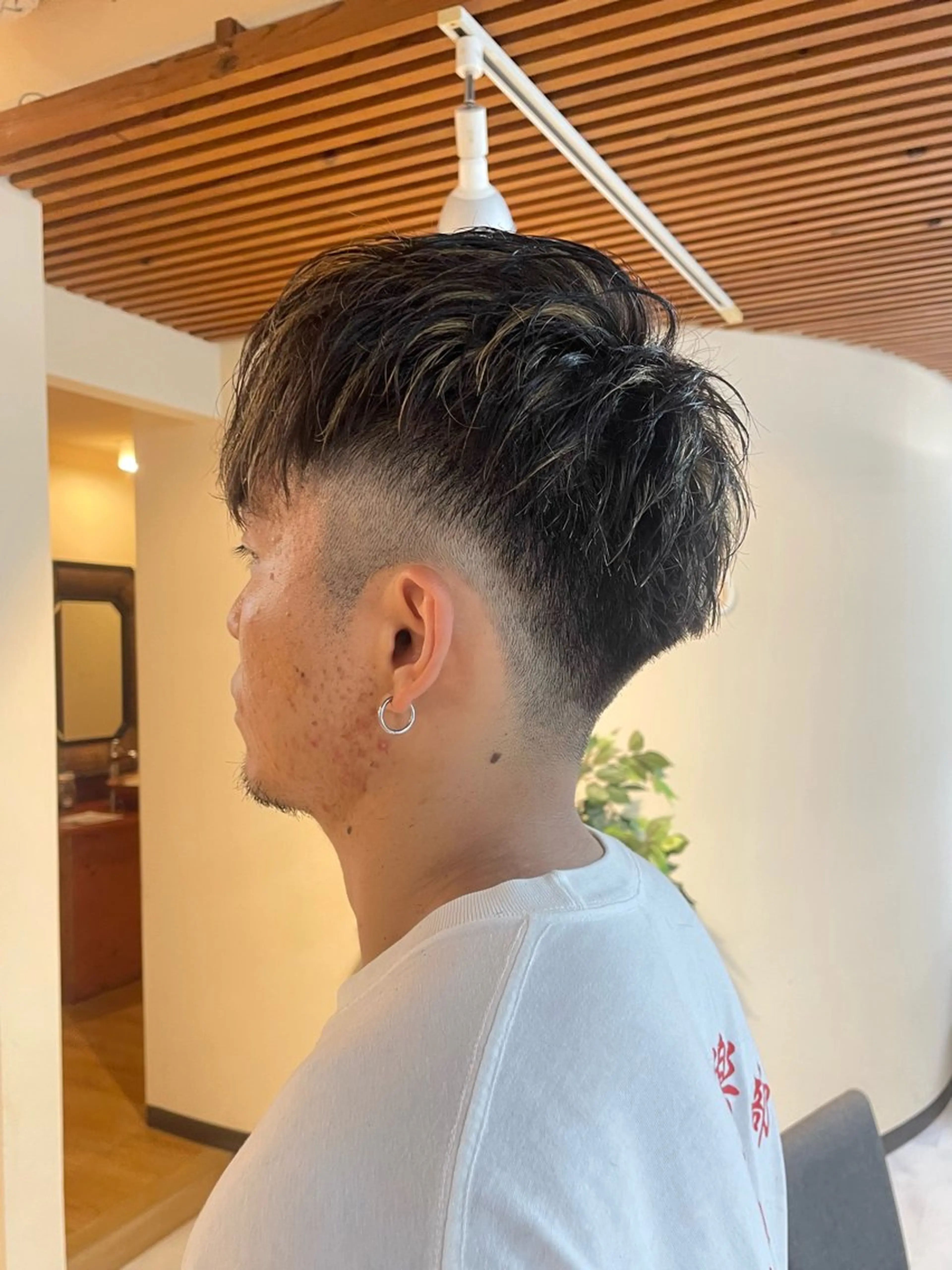 ショート ハイライト 宮本 いぶきのヘアスタイル