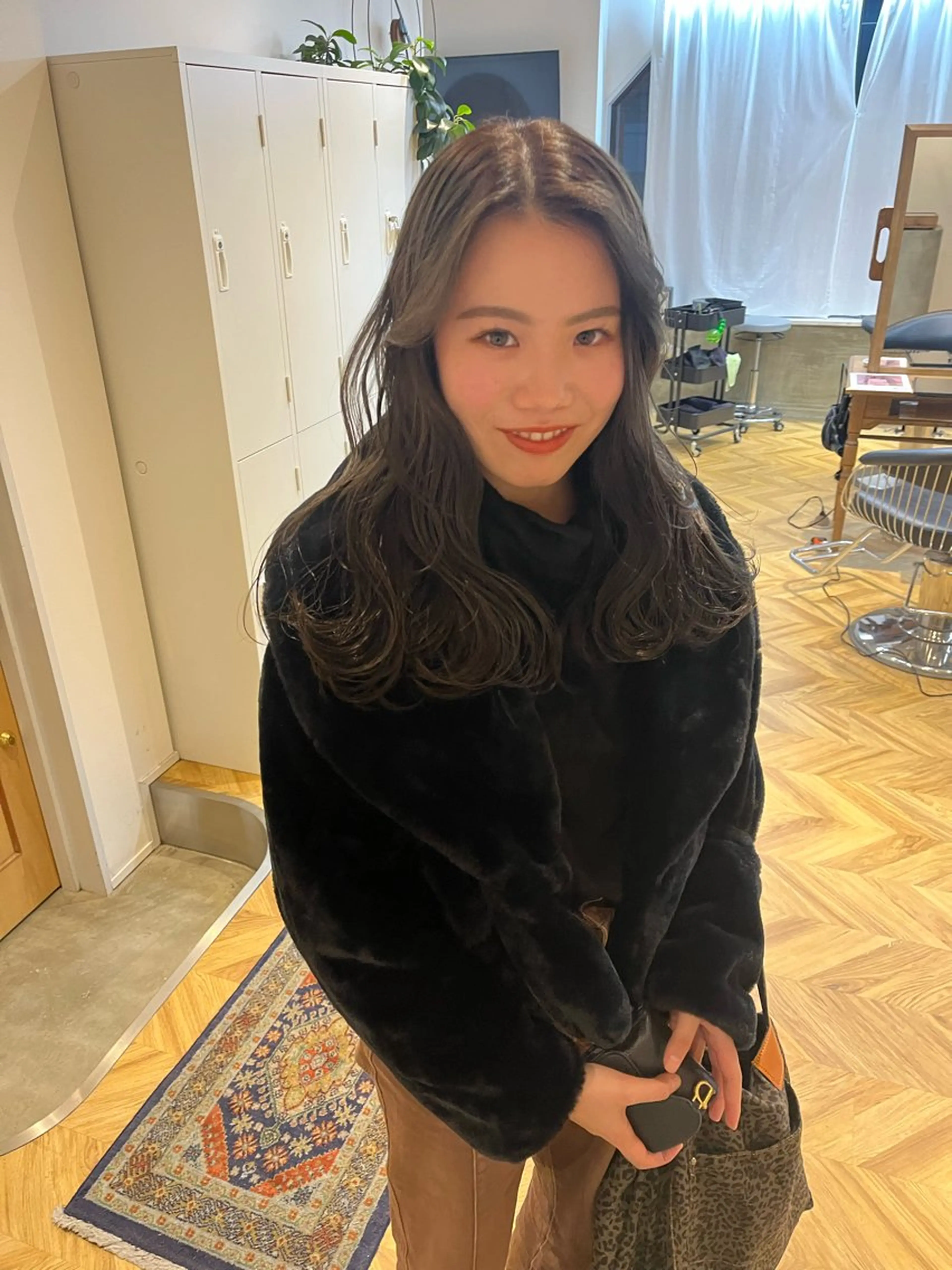 カラー ベージュカラー オリーブベージュ ヘアカラー 凜 (りん)のヘアスタイル
