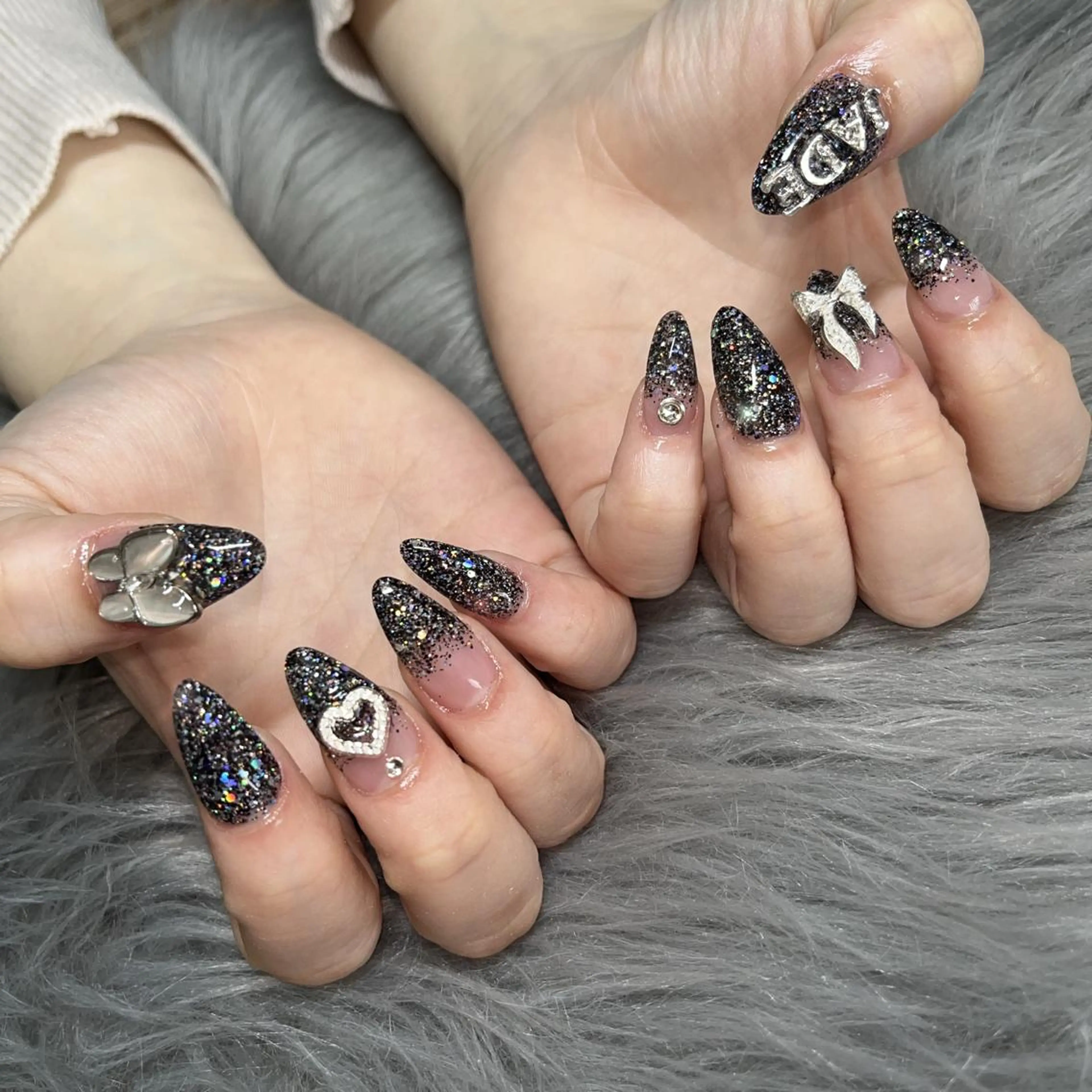 ミディアム ネイル yukina nailのネイルデザイン