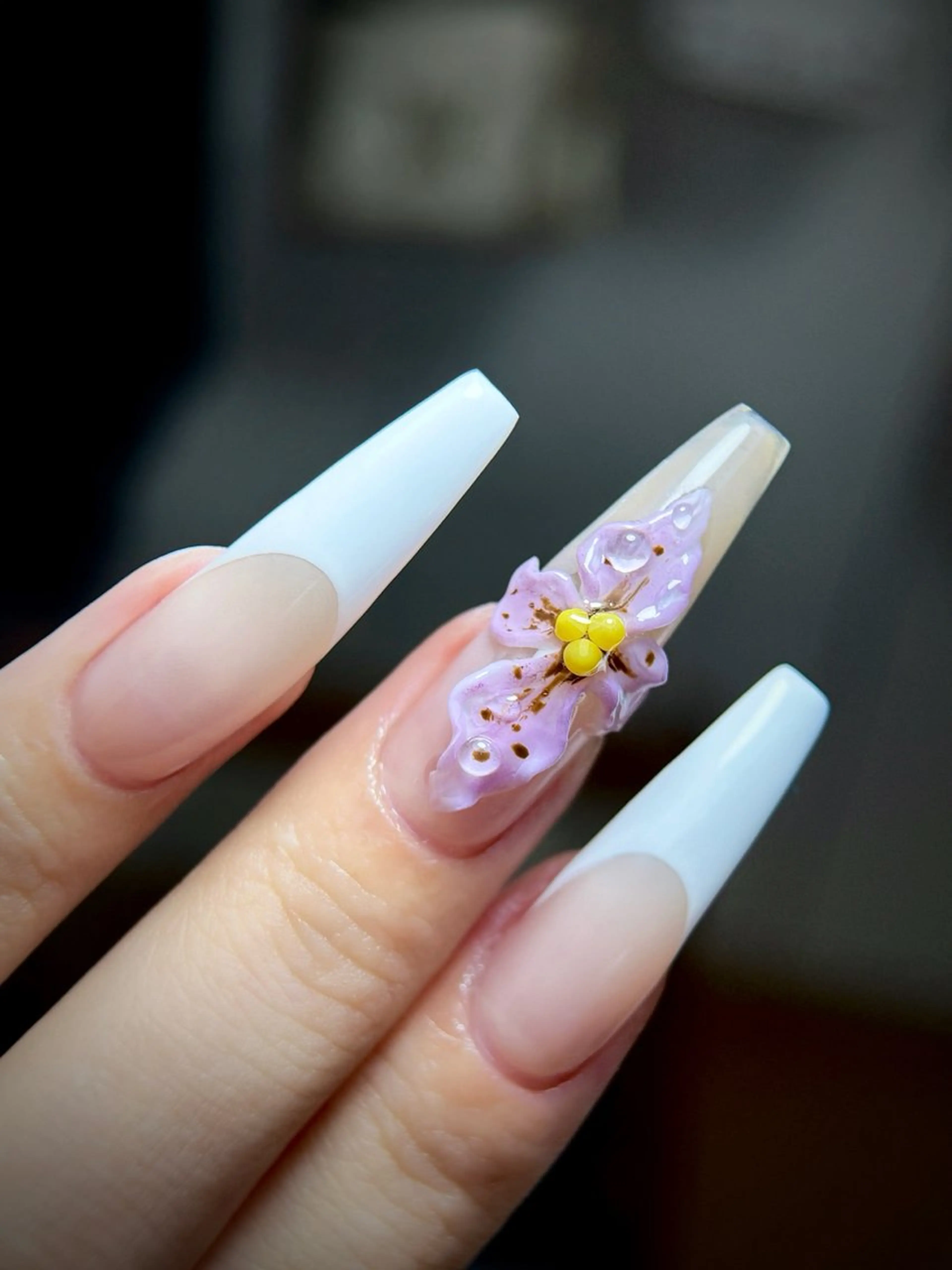 ロング ハンドネイル Rola kira nail salon所属・麗 レイのネイルデザイン
