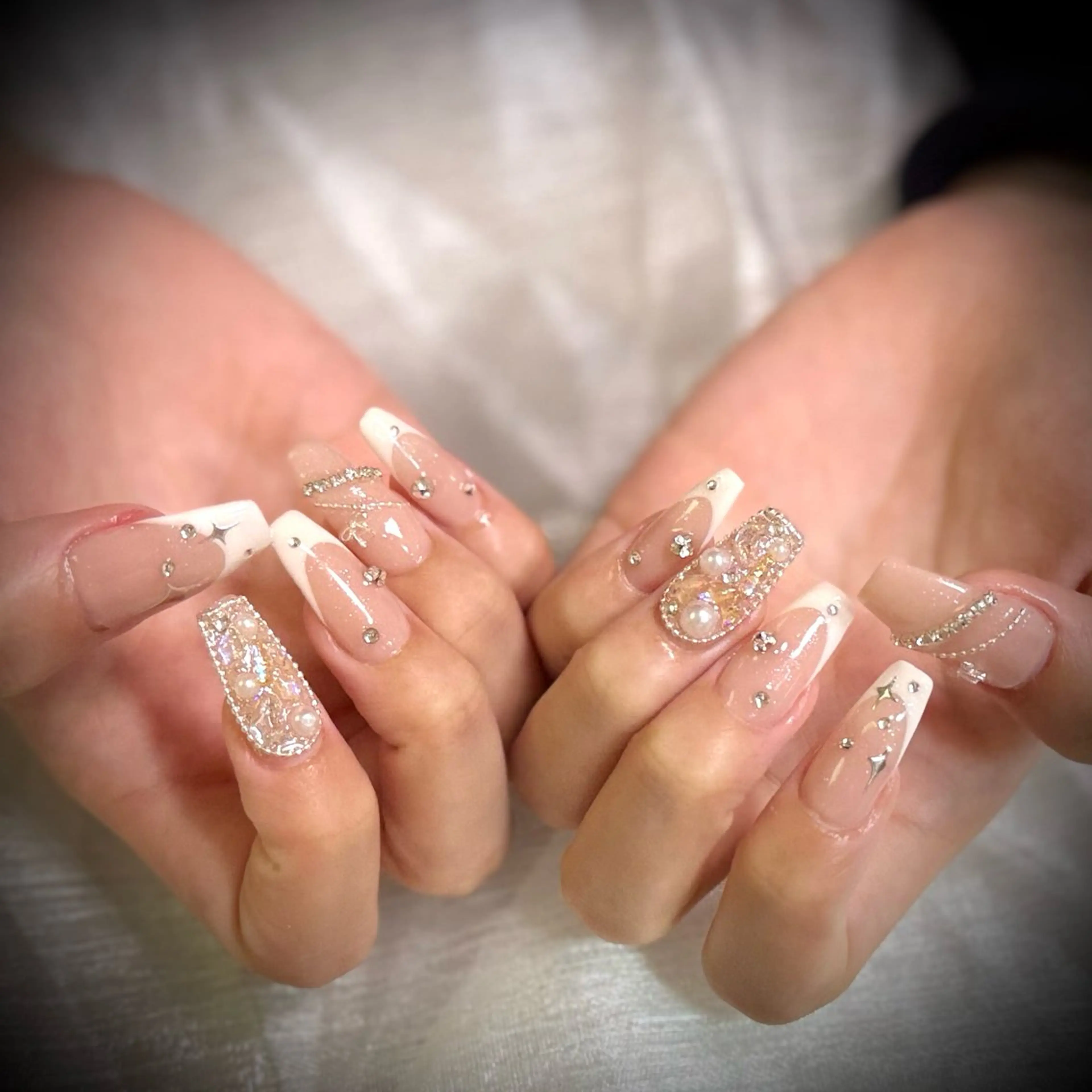 ネイル ハンドネイル エクラNailサロン ミオのネイルデザイン