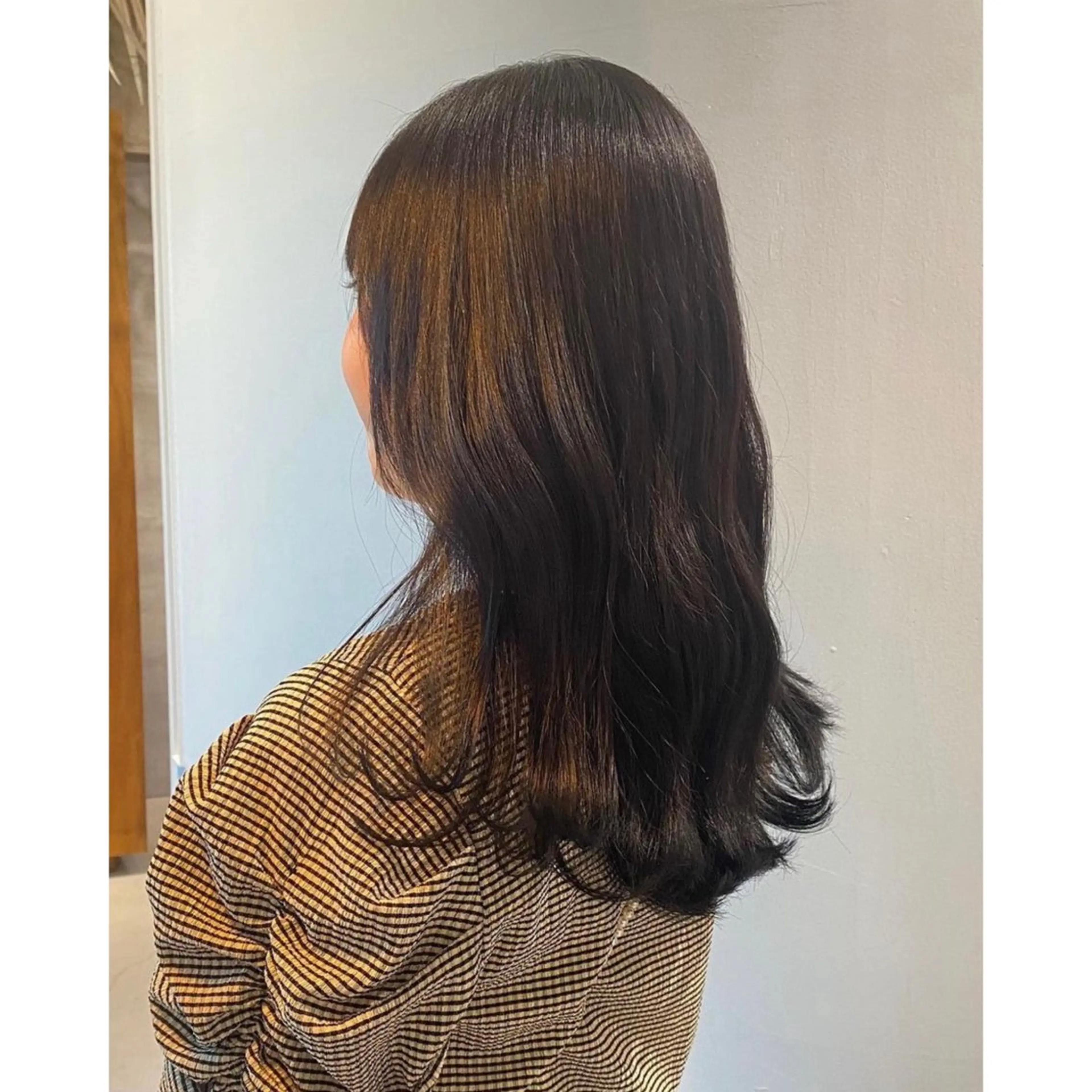 セミロング カラー 黒髪 ブルーカラー ブルーブラック elimabyfif th調布🌙キホ🌙のヘアスタイル