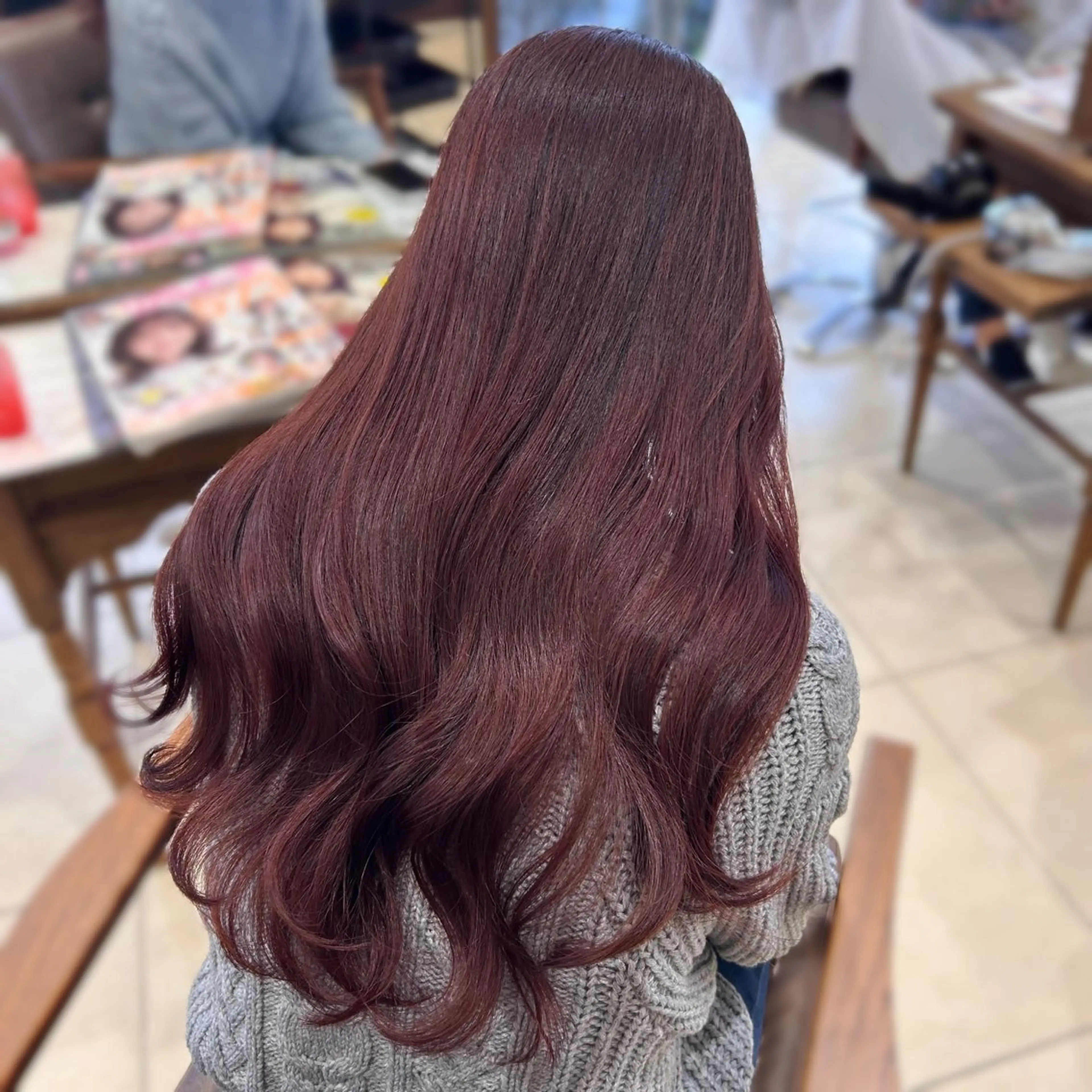 ロング ヘアカラー トリートメント 福川 優月のヘアスタイル