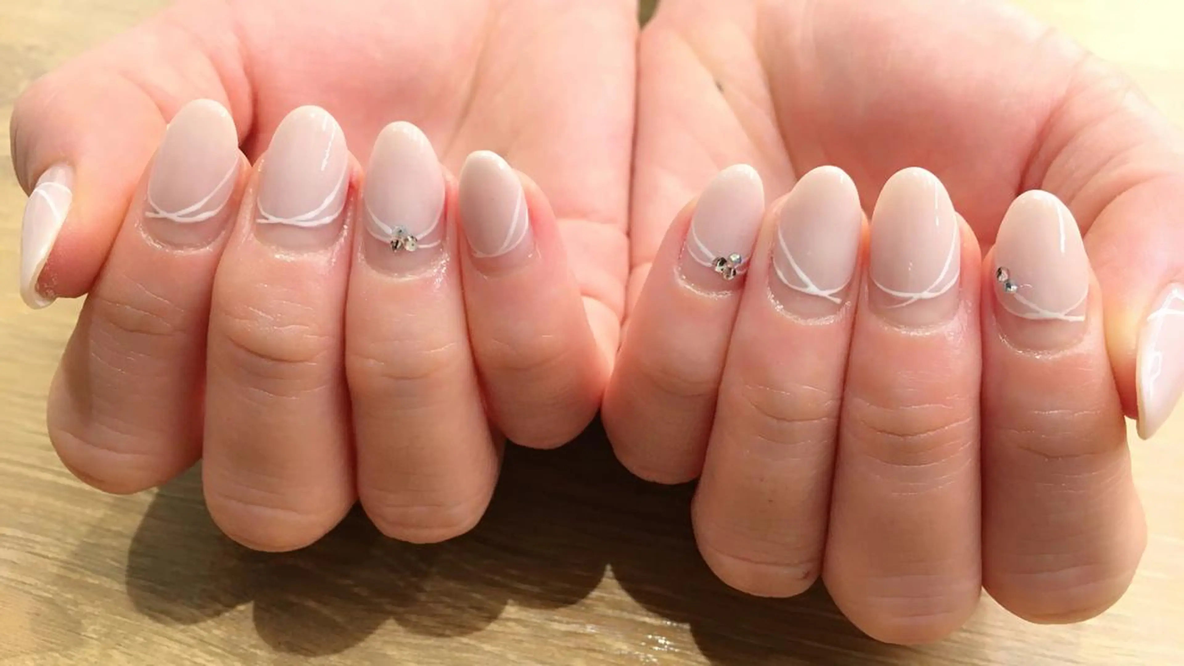 ネイル フレンチネイル ホワイト Yuriko Omi パラジェル/渋谷のネイルデザイン