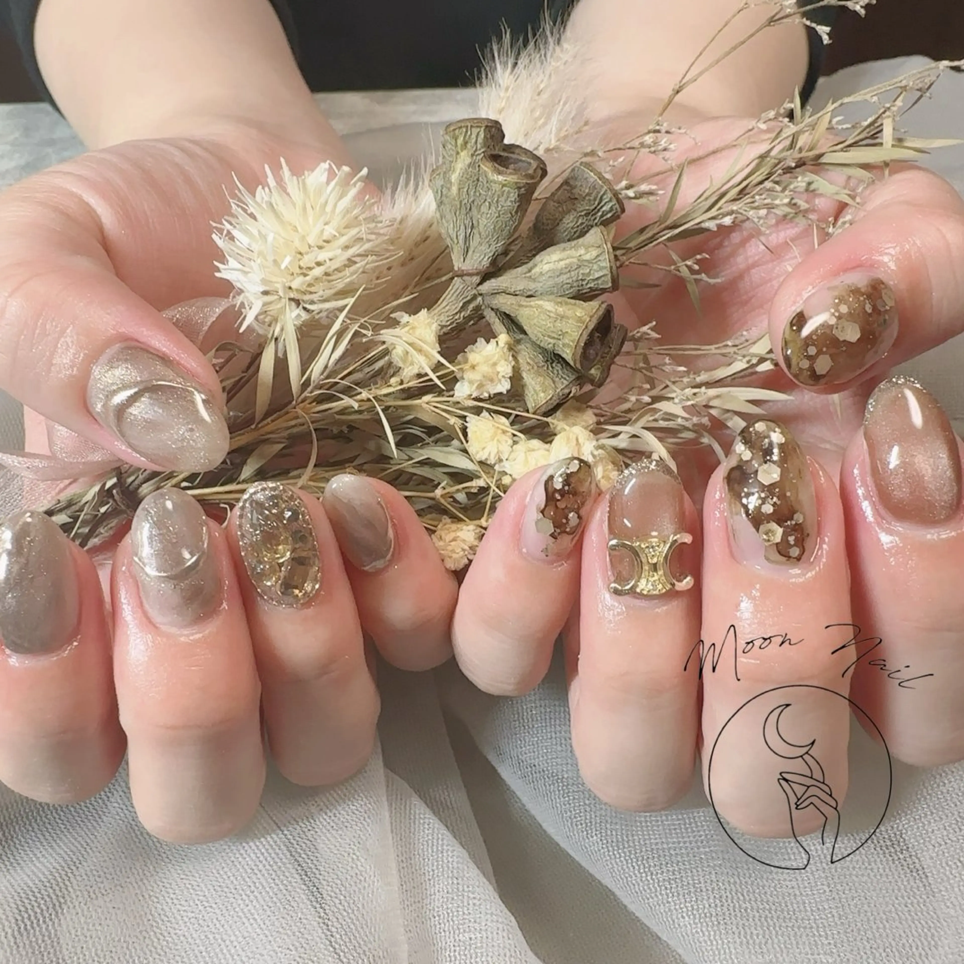 ネイル ハンドネイル Moon  Nail /栄　大須のネイルデザイン