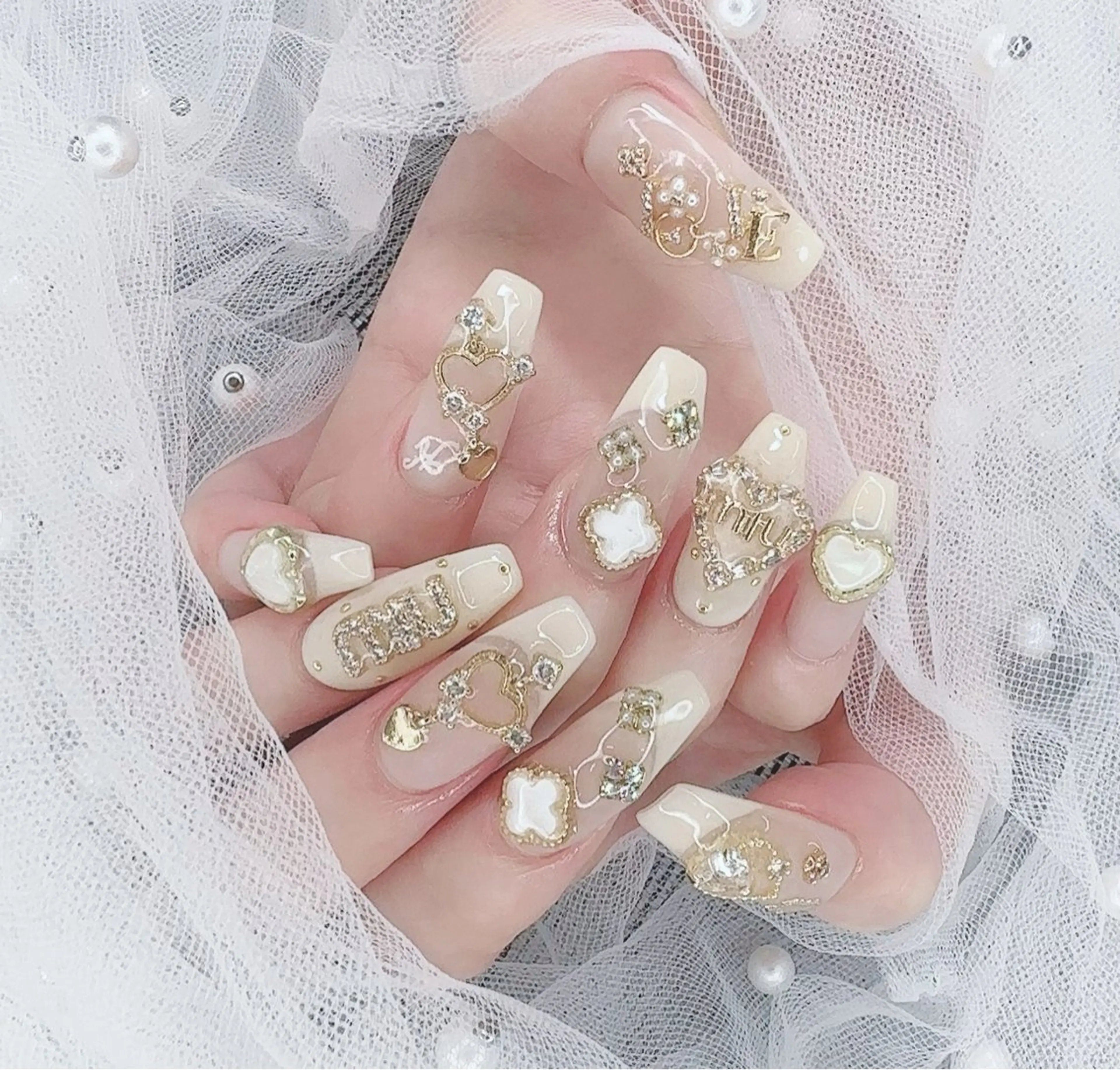 ネイル R nailsalon所属・R salonのネイルデザイン