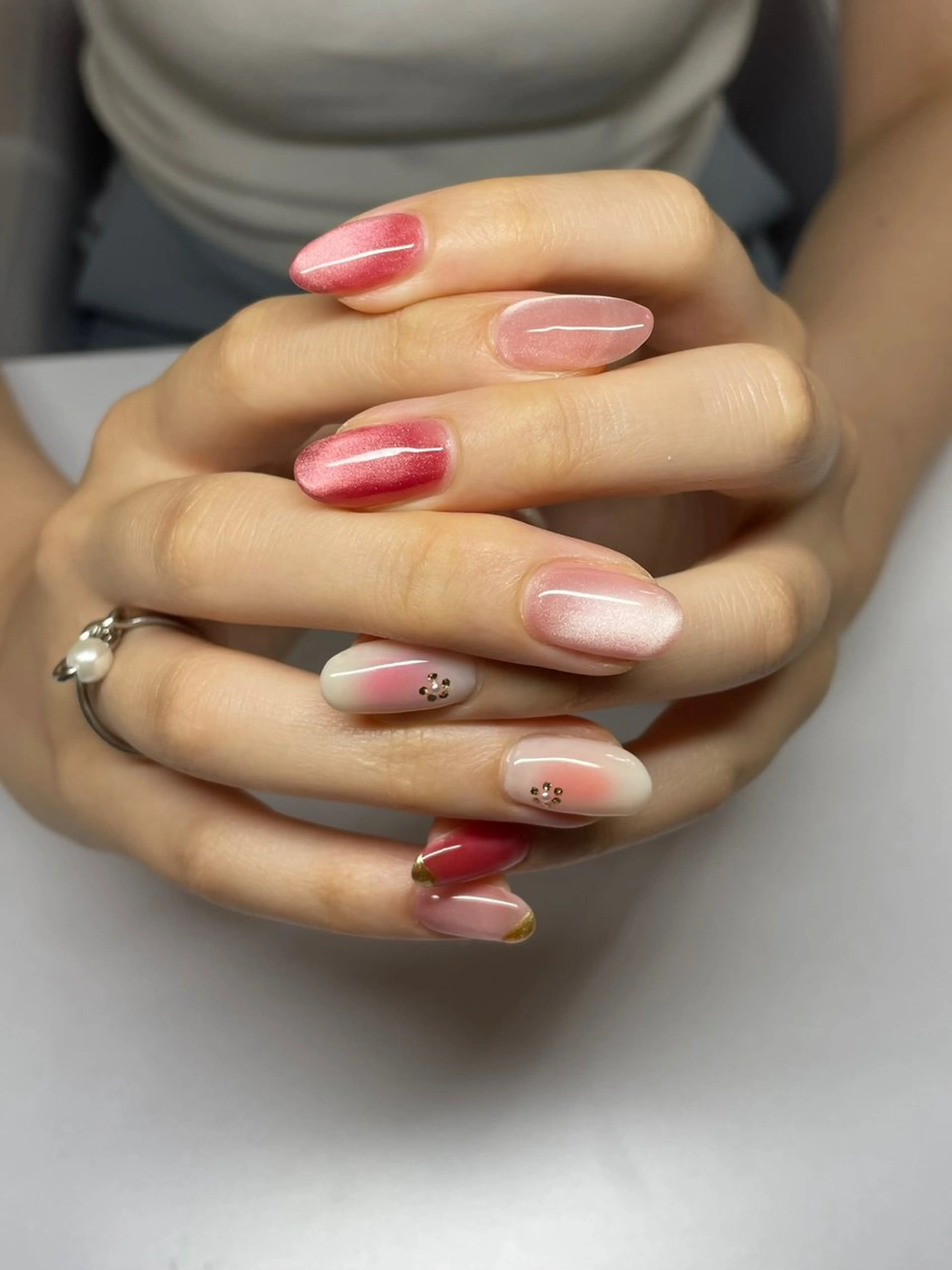 ネイル アートネイル チークネイル nailroom lilasのネイルデザイン