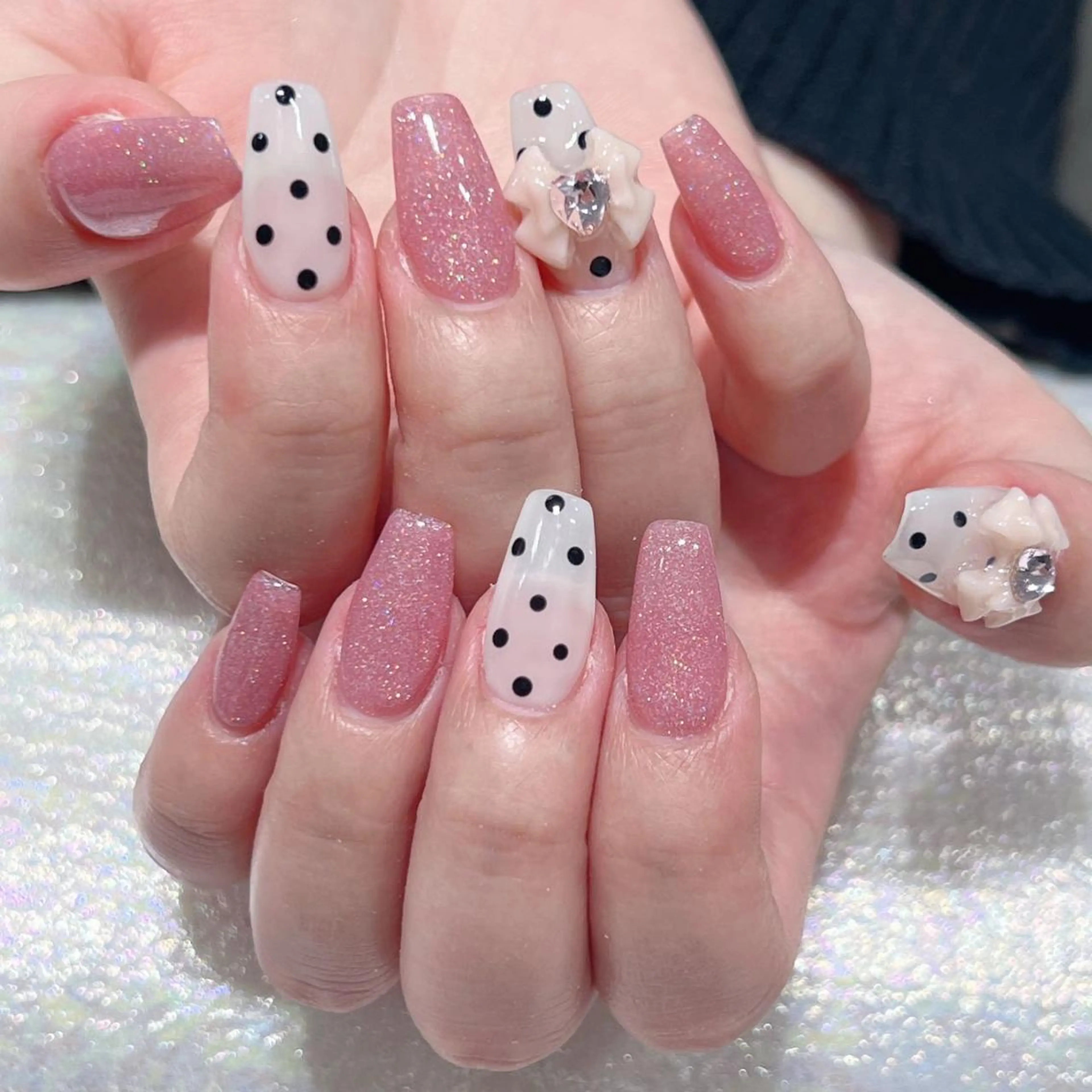 ネイル ハンドネイル Queens テイのネイルデザイン