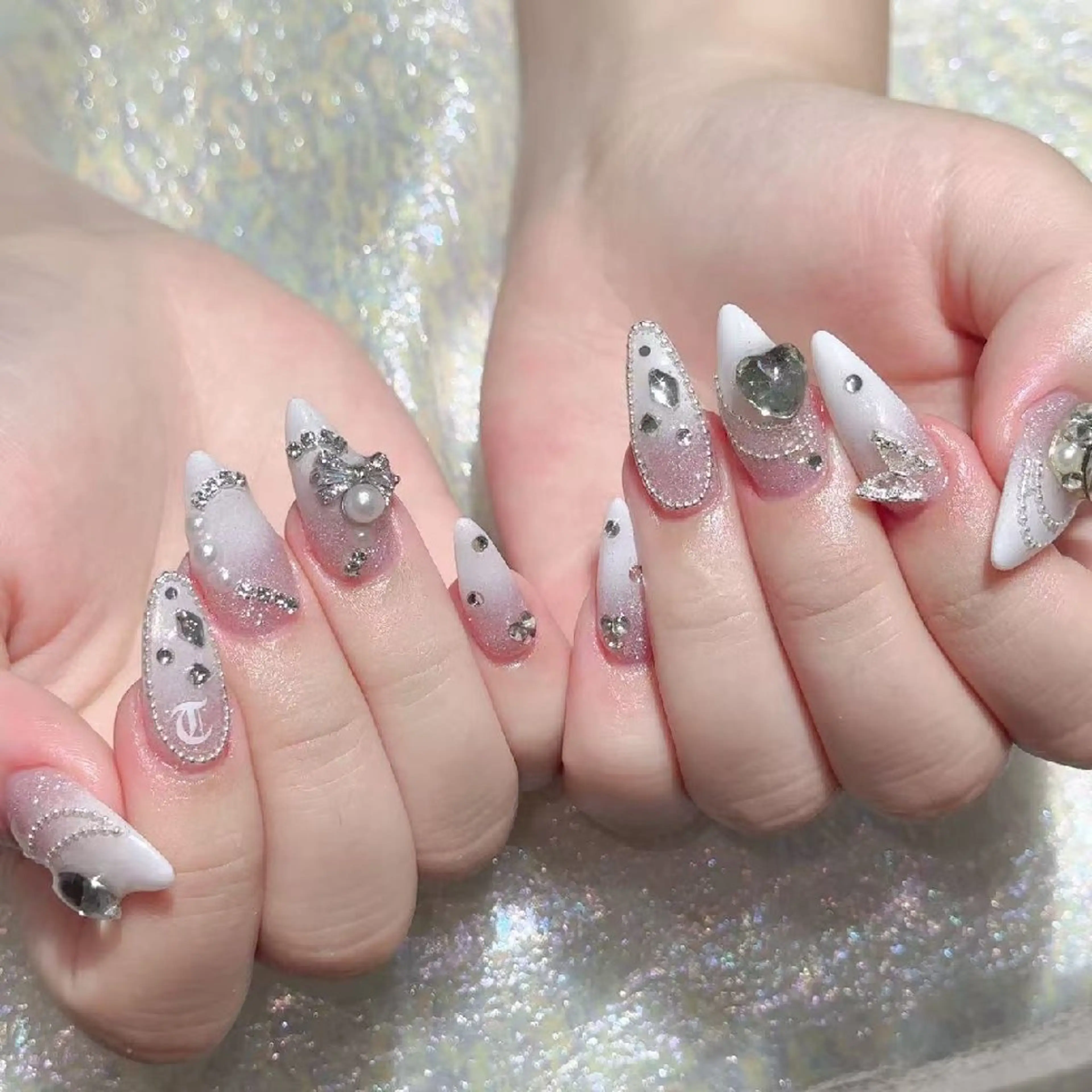 ネイル ハンドネイル Queens みなみのネイルデザイン