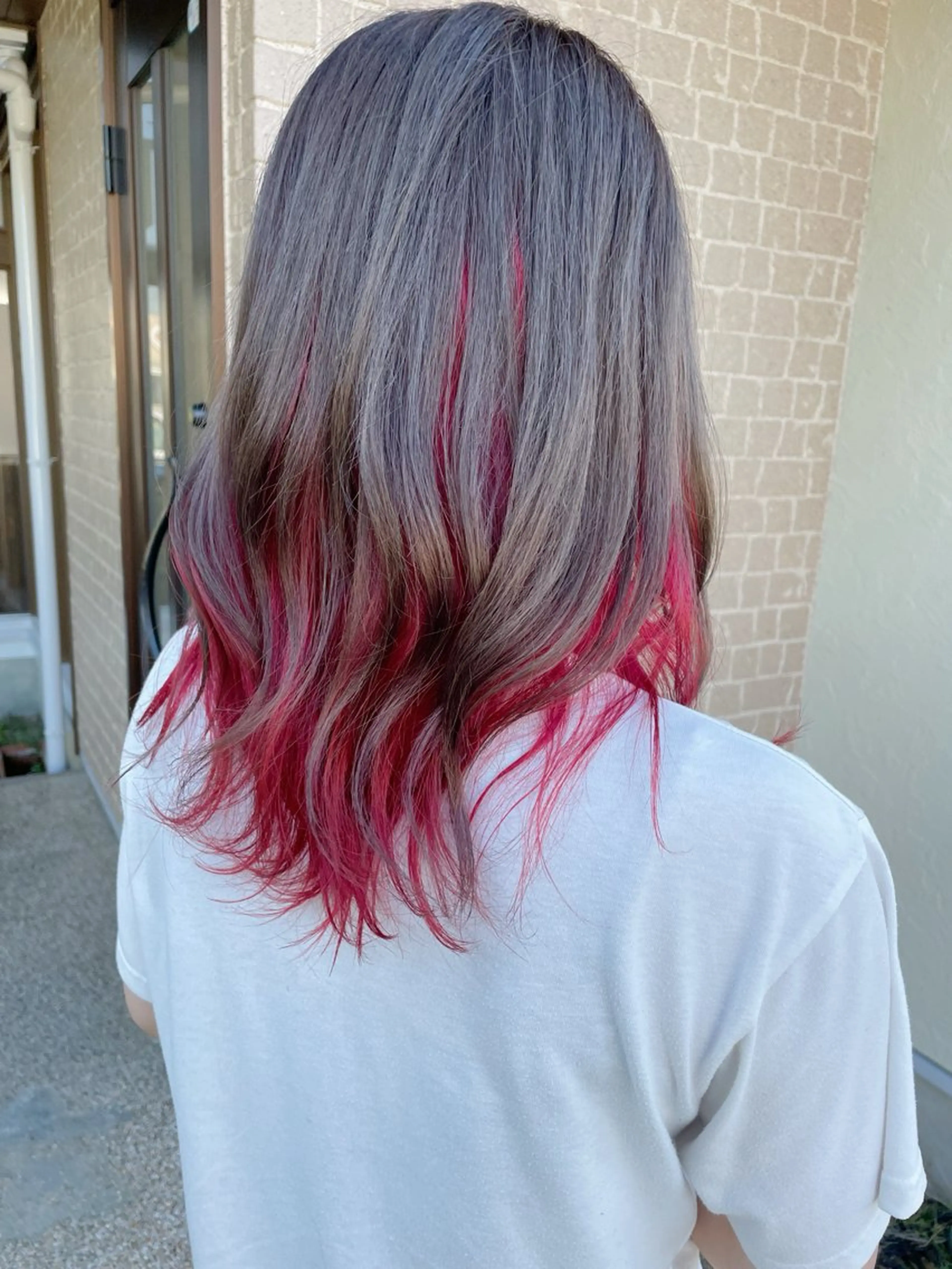 セミロング カラー レッドカラー valeur所属・加藤 圭佑のヘアスタイル