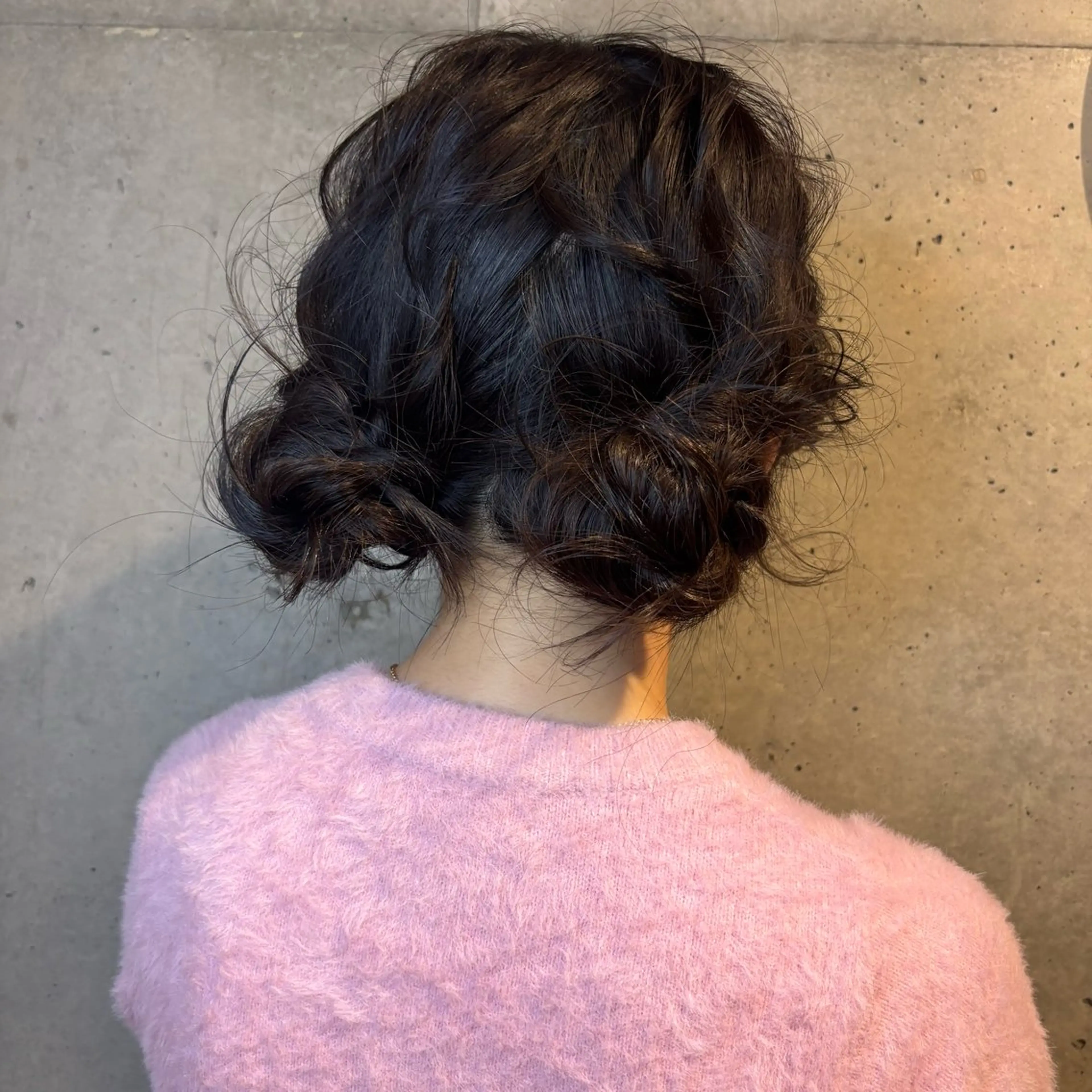 セミロング お団子ヘア AREND所属・AREND hinanoのヘアスタイル