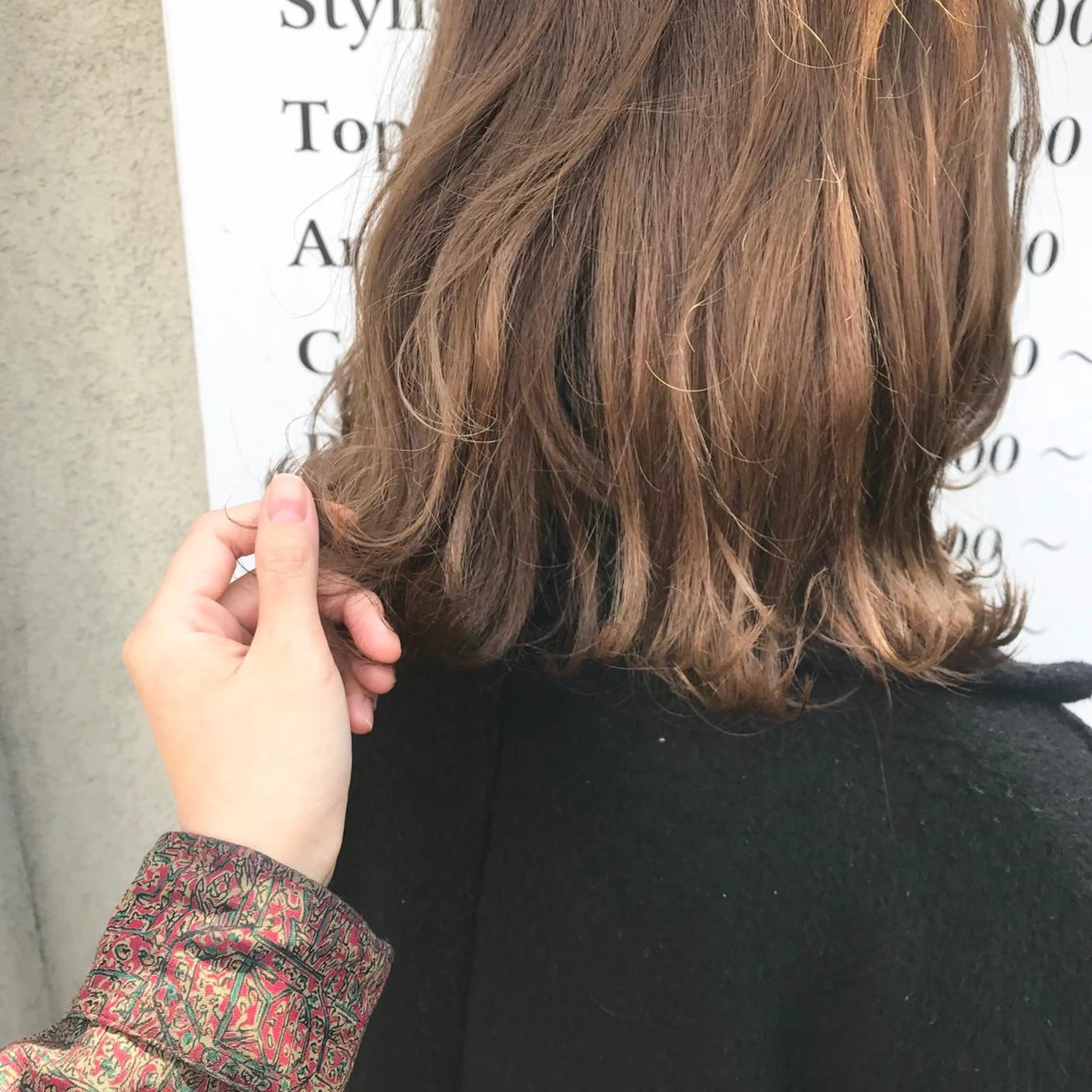 セミロング riho/ブリーチ/ デザインカラー/辻堂のヘアスタイル