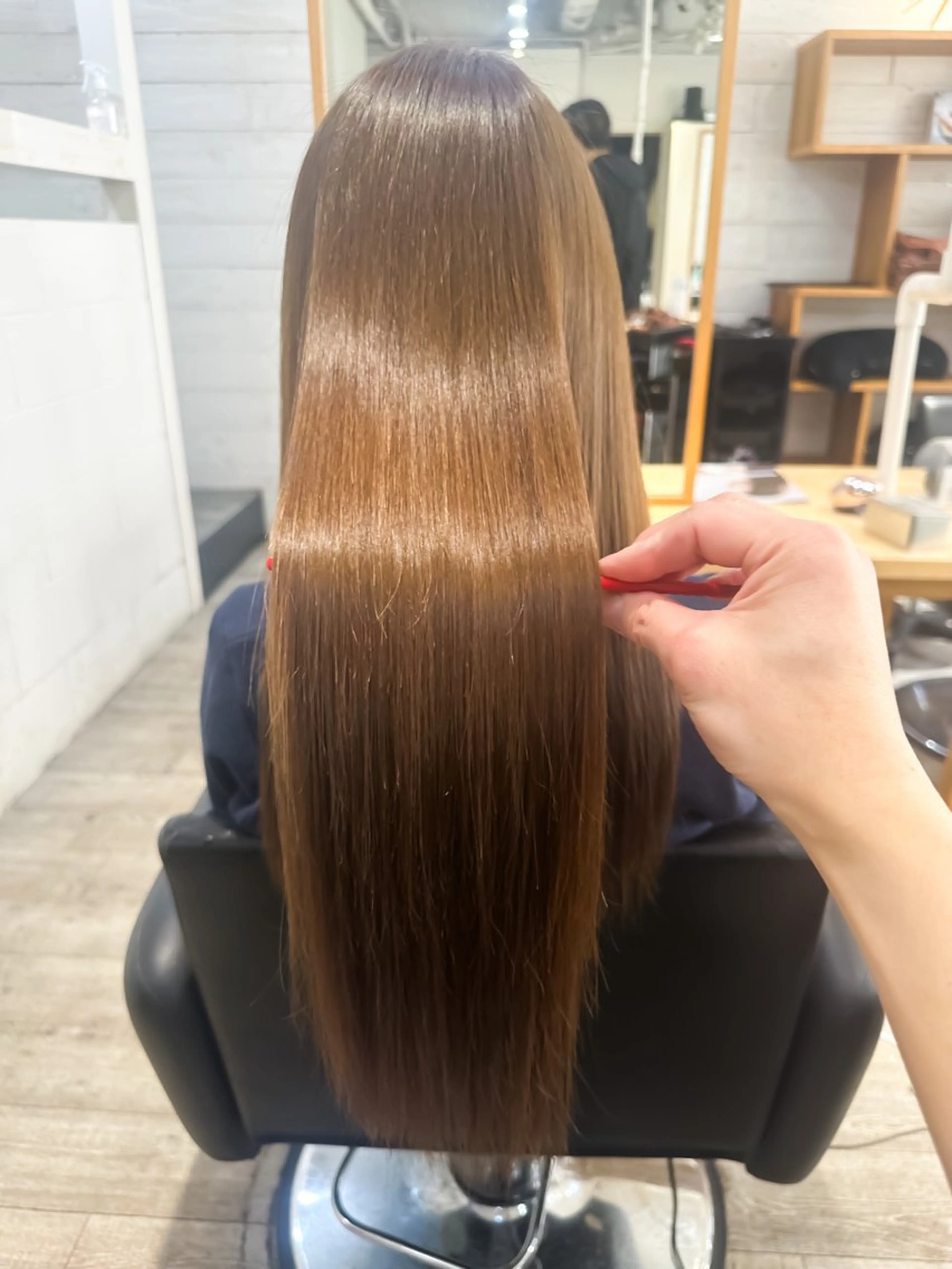 ロング 縮毛矯正 トリートメント 乾かすだけで艶髪に✨ 美髪矯正⭐️難波駅のヘアスタイル