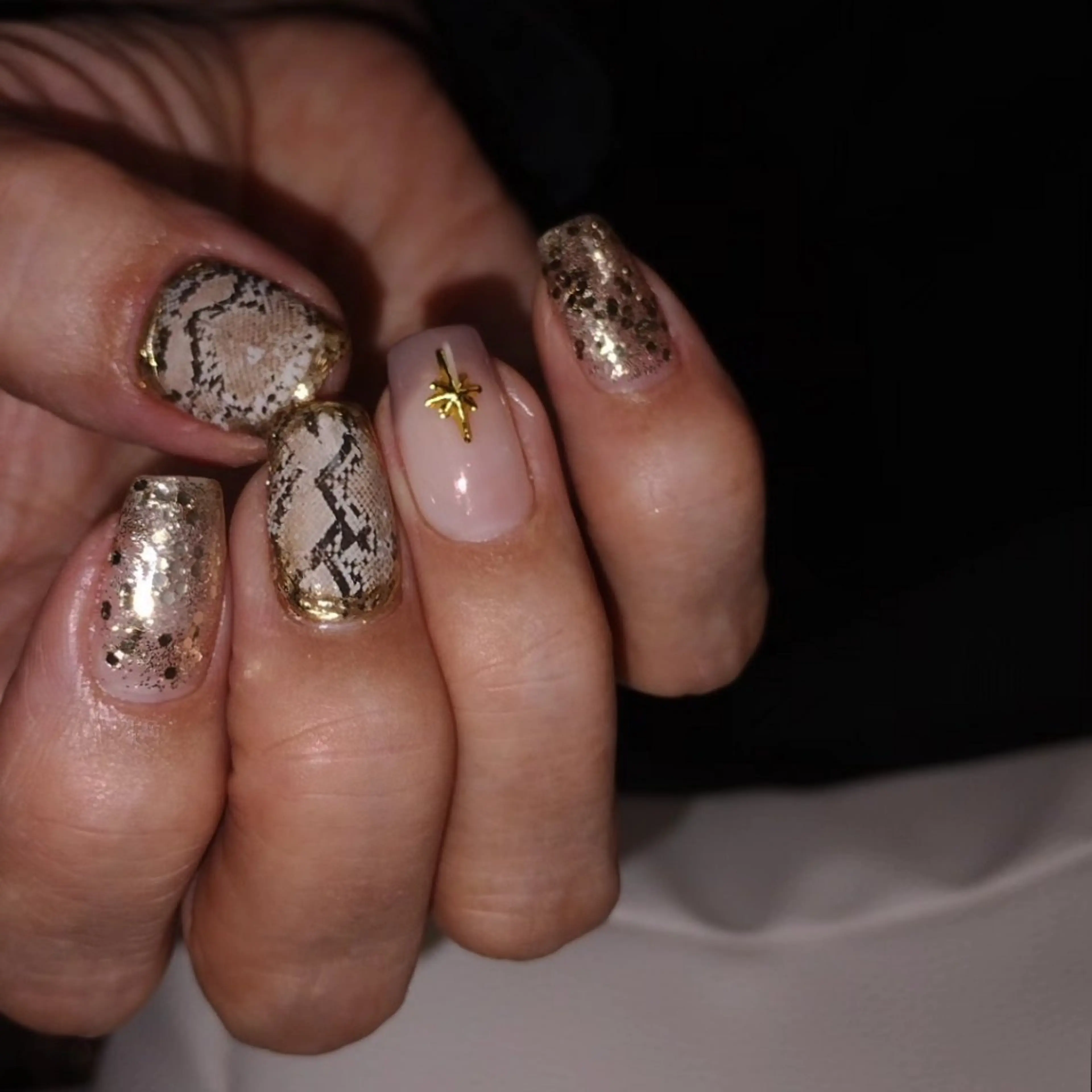 ネイル ハンドネイル 424 nailsのネイルデザイン