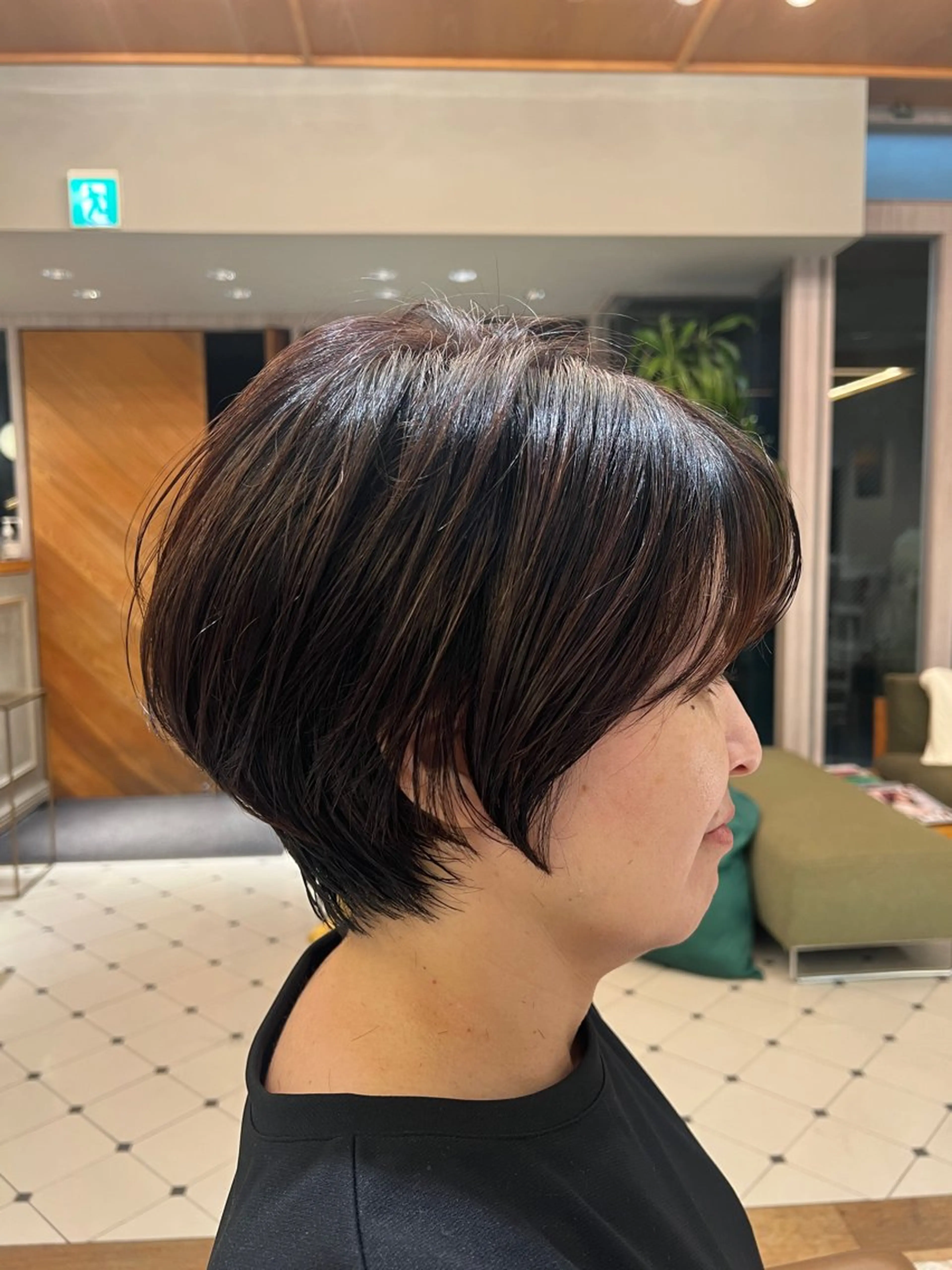 ショート くびれヘア ショートヘア 大人ショートヘア /宮本セナのヘアスタイル