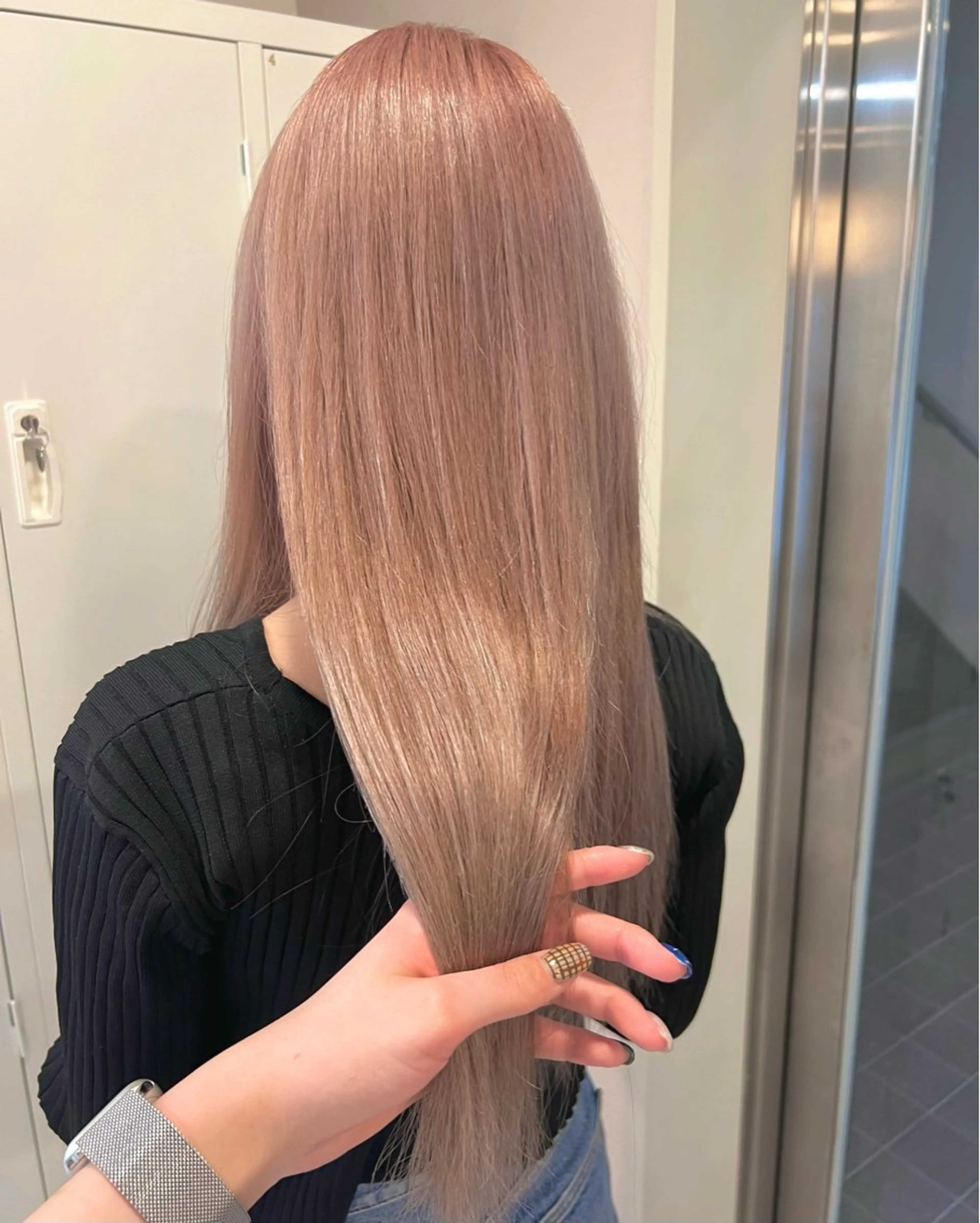 ロング カラー ベージュカラー ブリーチ ケアブリーチ ピンクカラー ピンクベージュ ヘアカラー ブリーチカラー🦋‪ 田中さくらのヘアスタイル