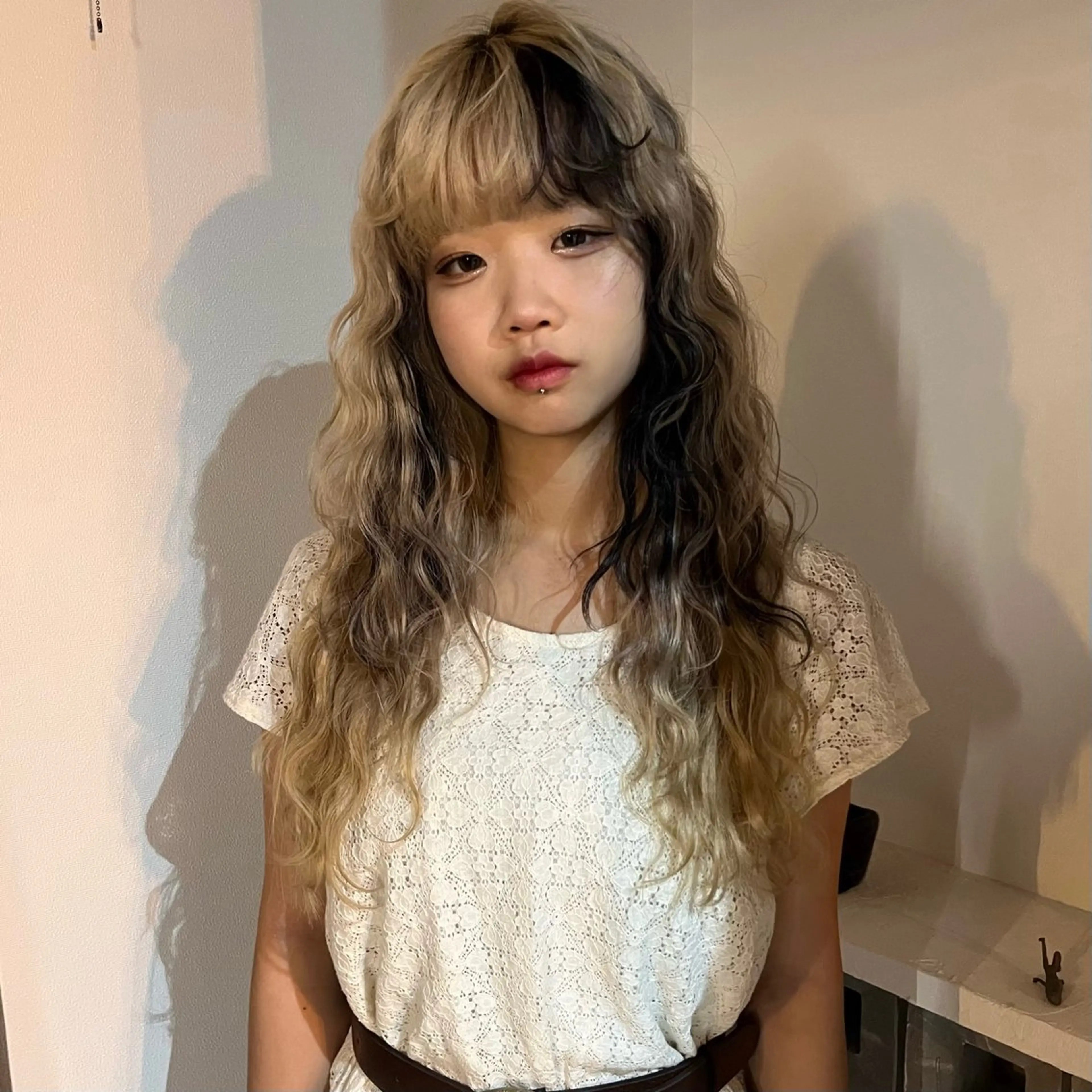 1ブリーチでブロックカラー♬.*ﾟうるつやトリートメントつき🤎の写真