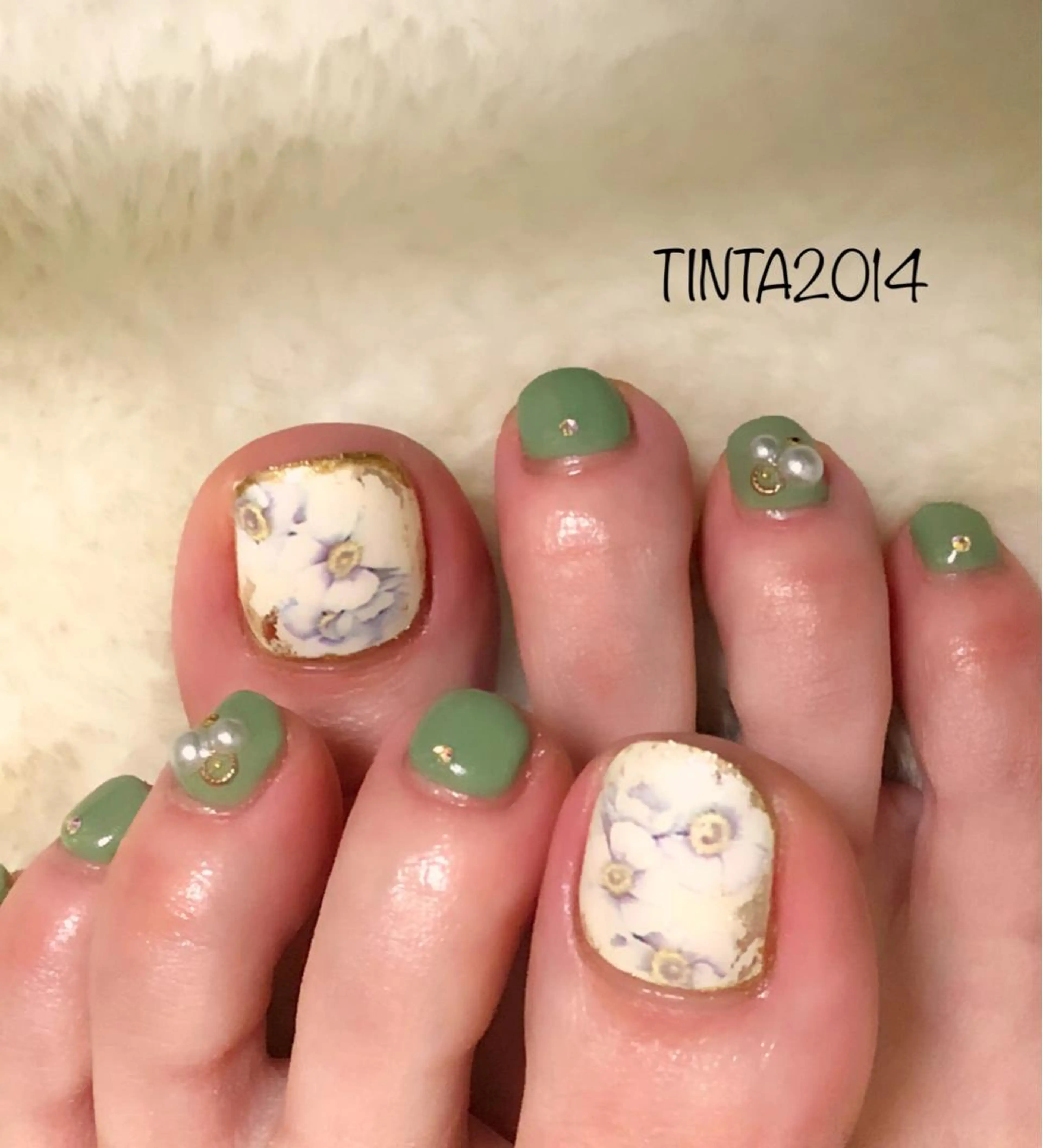 ネイル フットネイル ネイルサロン ティンタ所属・馬場 典子のネイルデザイン