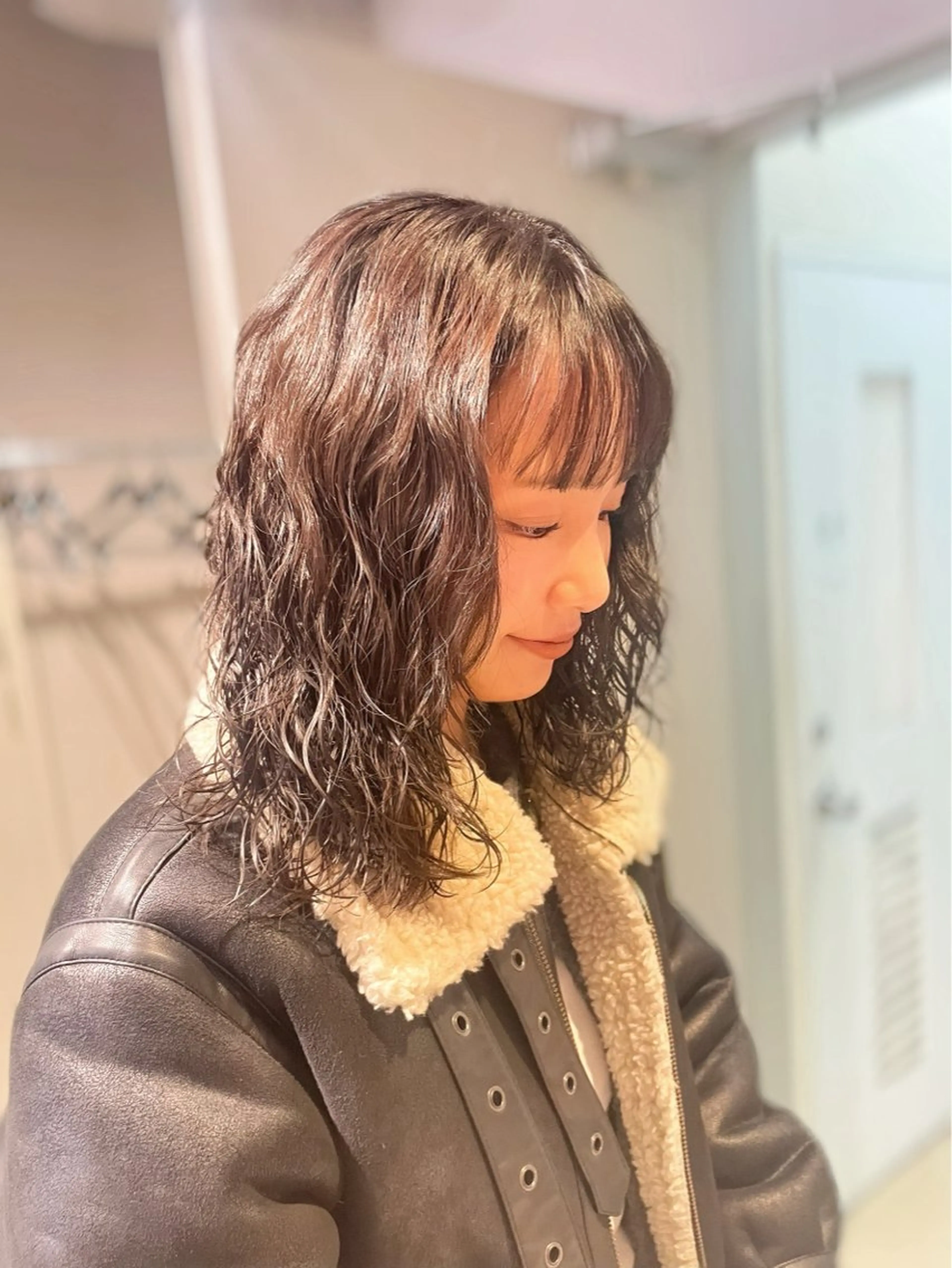 ミディアム パーマ ミディアムパーマ 縮毛矯正/ハイトーン /パーマ/前原汐🎐のヘアスタイル