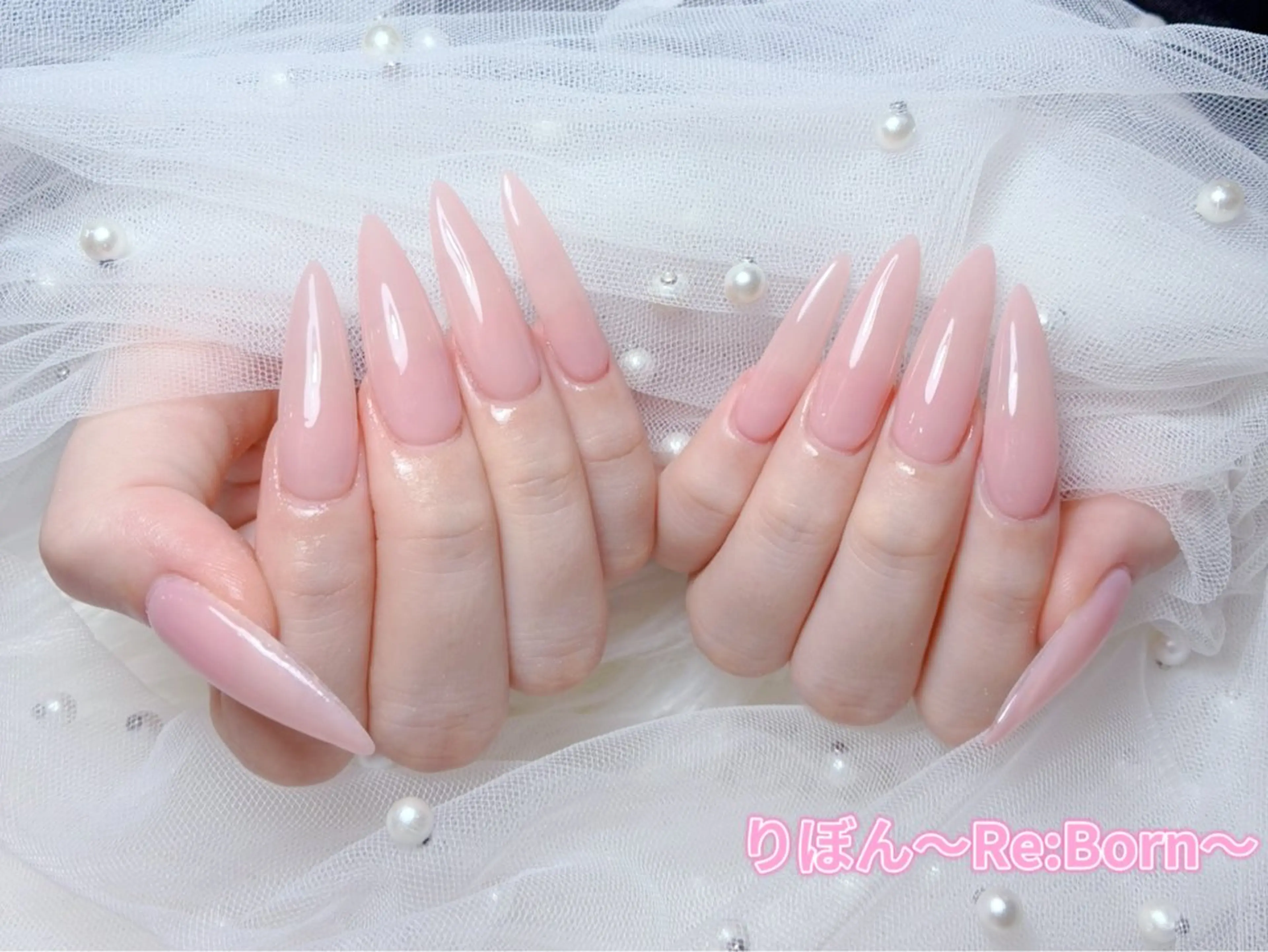 ロング 韓国風ヘア りぼん Re:Bonrのネイルデザイン