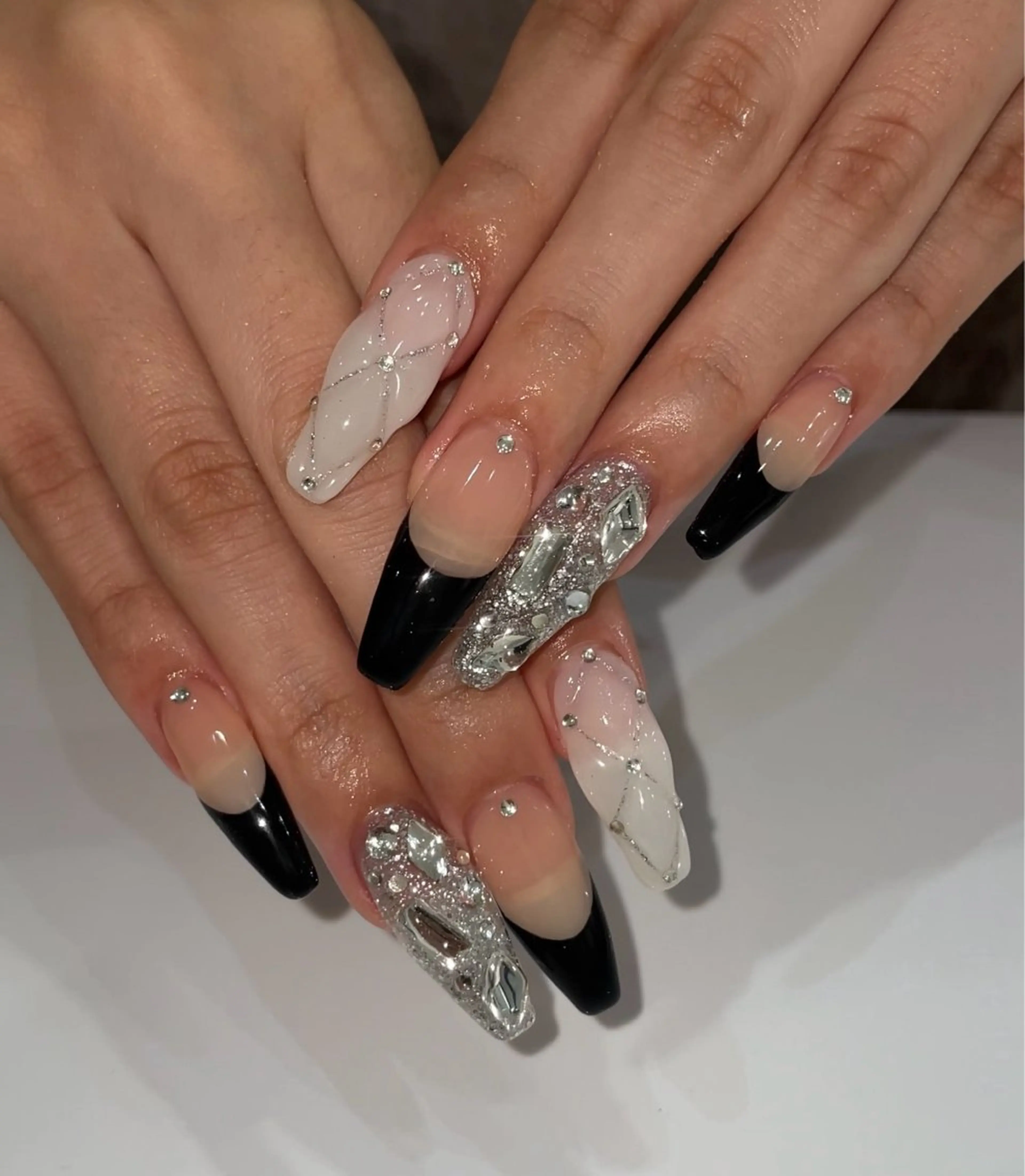 ネイル ハンドネイル aya 🍓のネイルデザイン