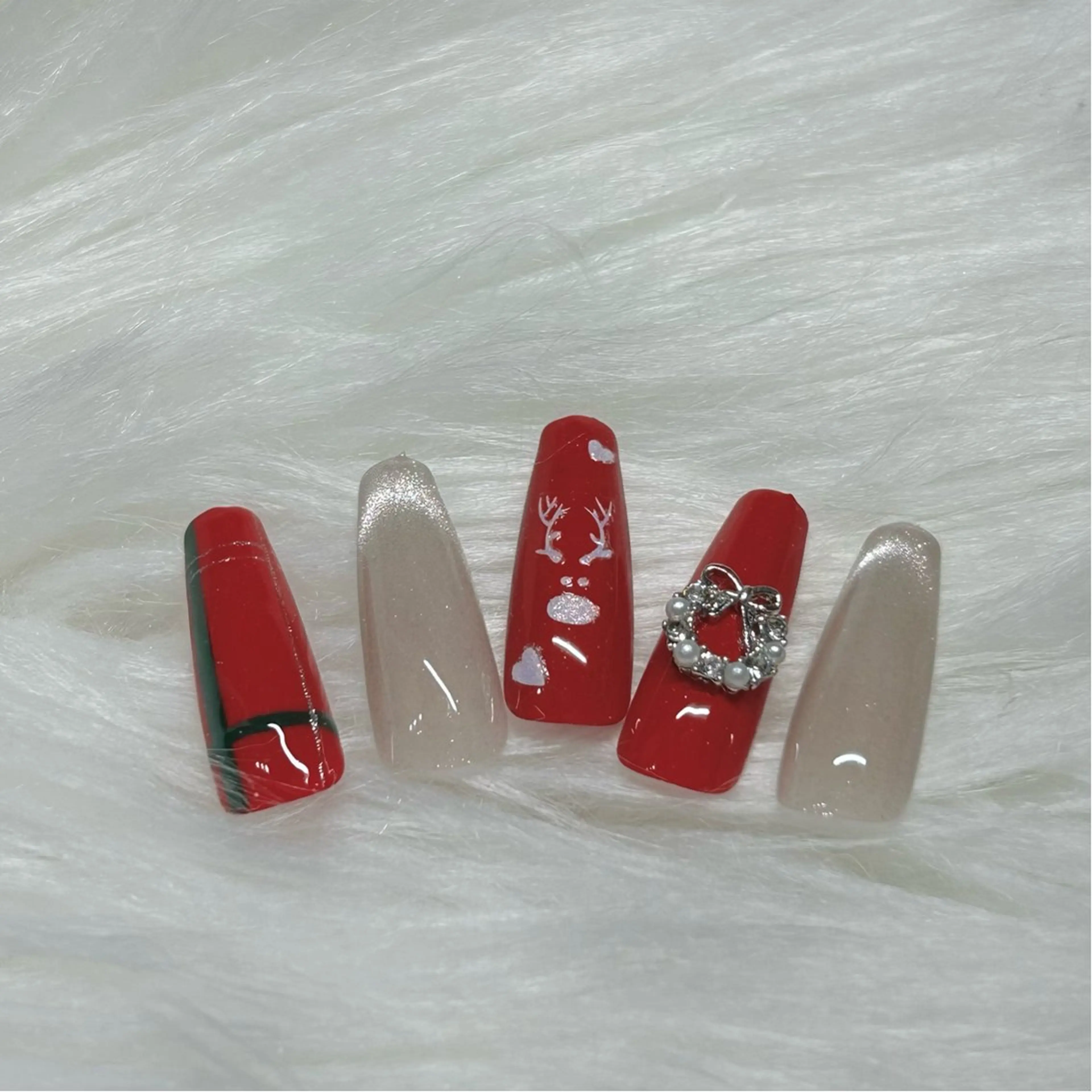 ネイル ハンドネイル AURORA eyelash&nail salon アメ村店所属・Aurora Sakiのネイルデザイン