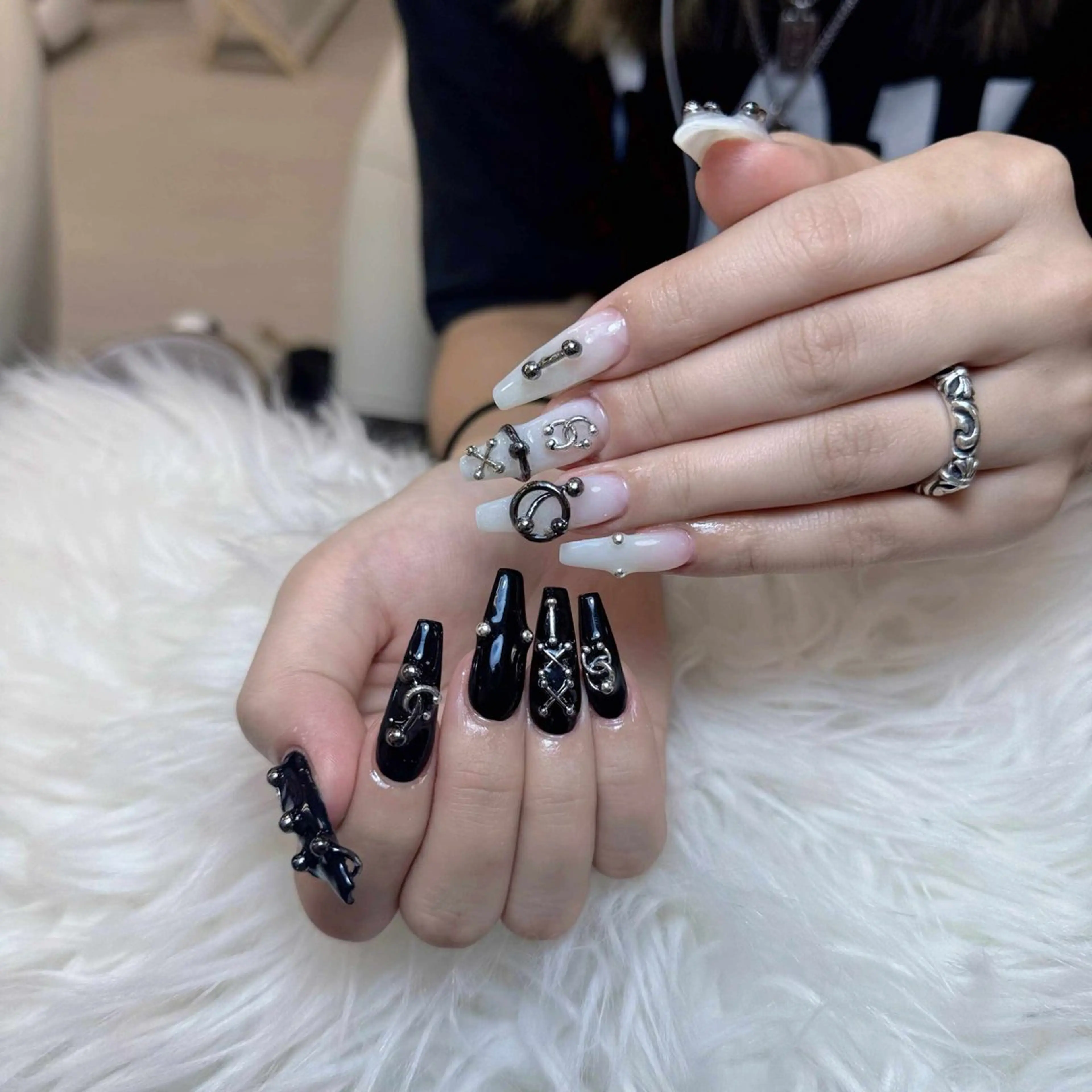 ネイル ハンドネイル ハンドケア Anh Nail 歌舞伎町のネイルデザイン