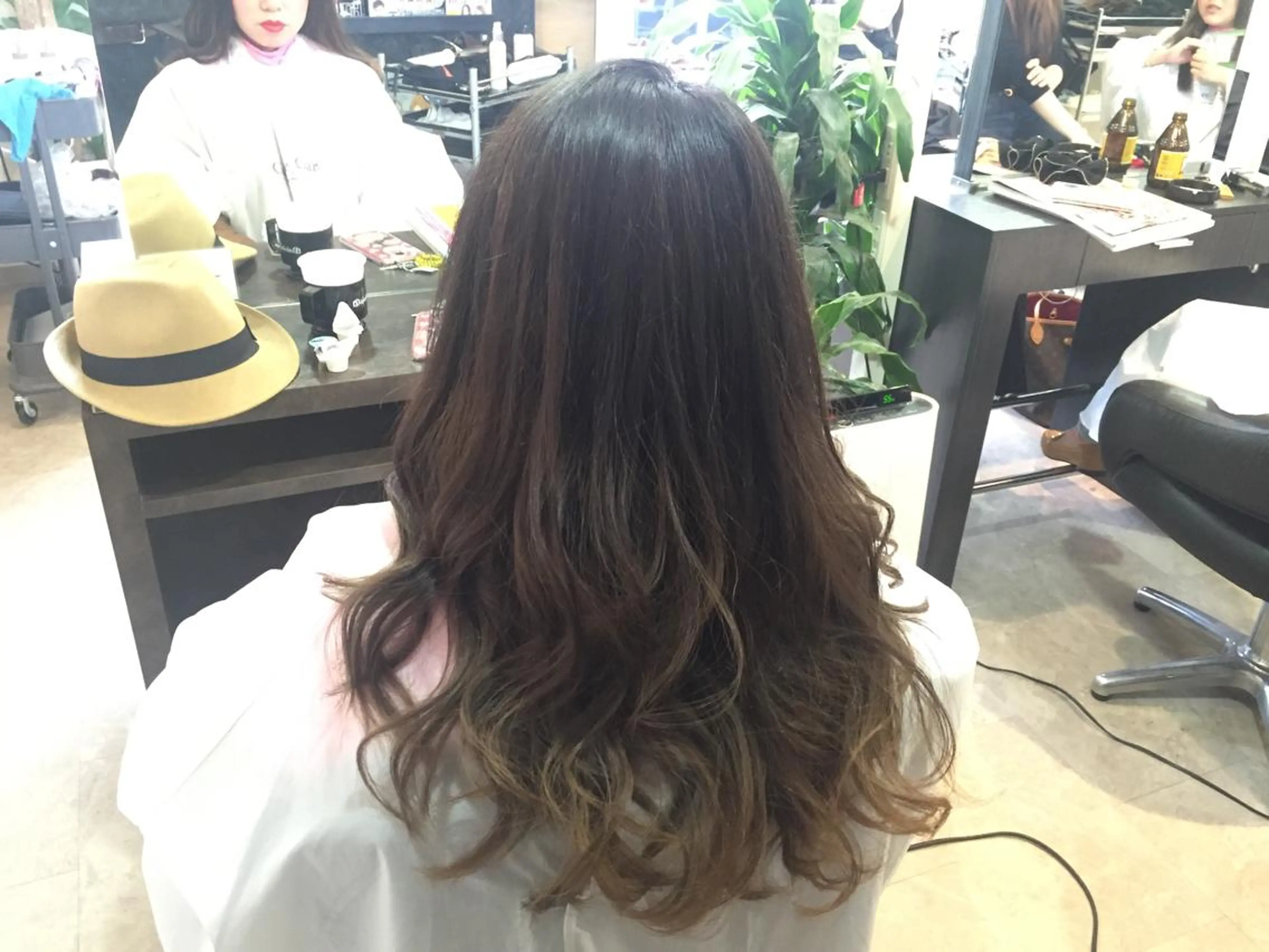 ロング カラー グラデーションカラー 💓シールエクステ for...のヘアスタイル