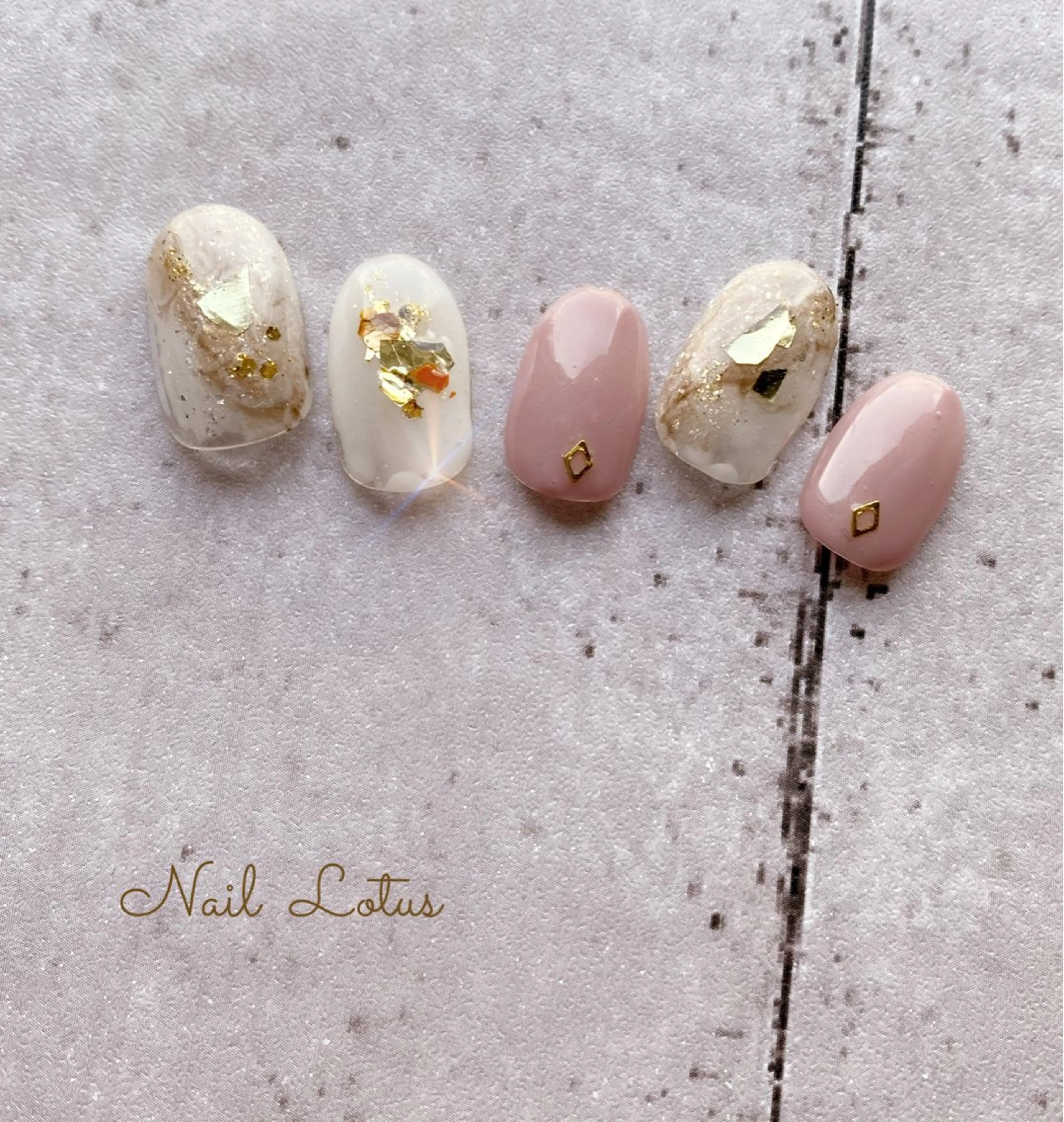 ネイル ハンドネイル Lotus 🌸のネイルデザイン