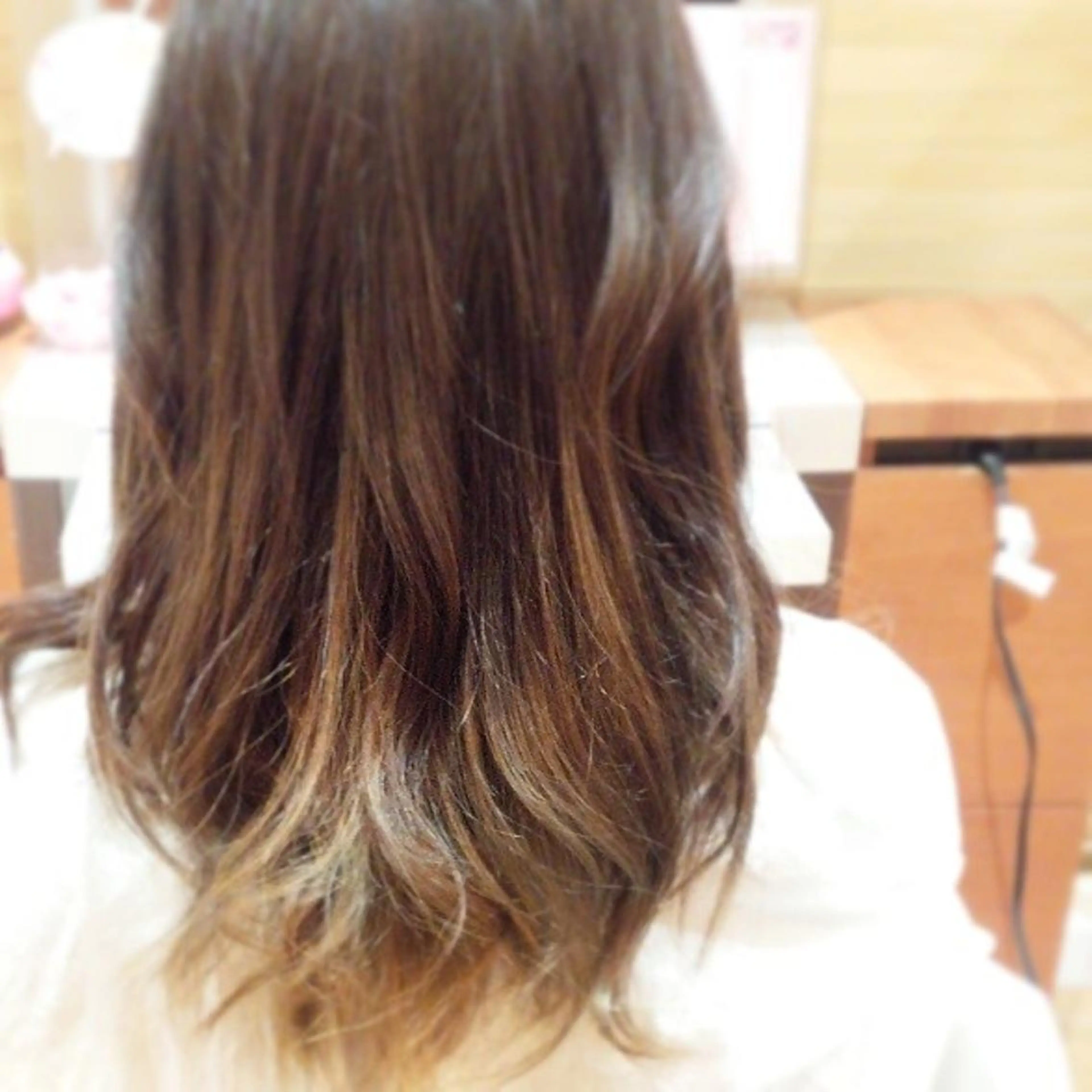 セミロング ロング カラー EARTH 池田 雄太のヘアスタイル