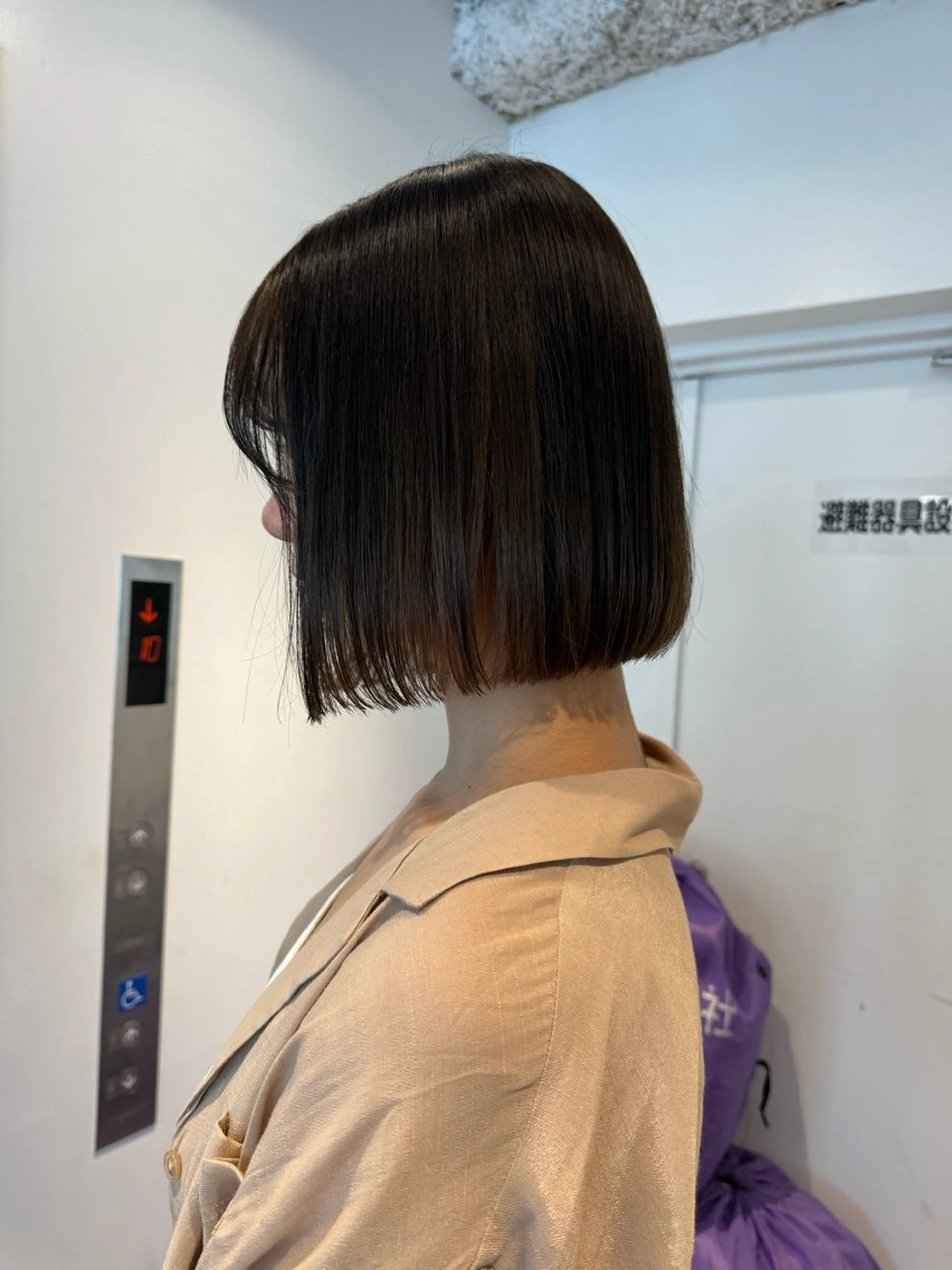 ショート カット ヘアカラー トリートメント 店長　MANAMI ／ブリーチ／骨格ボブのヘアスタイル