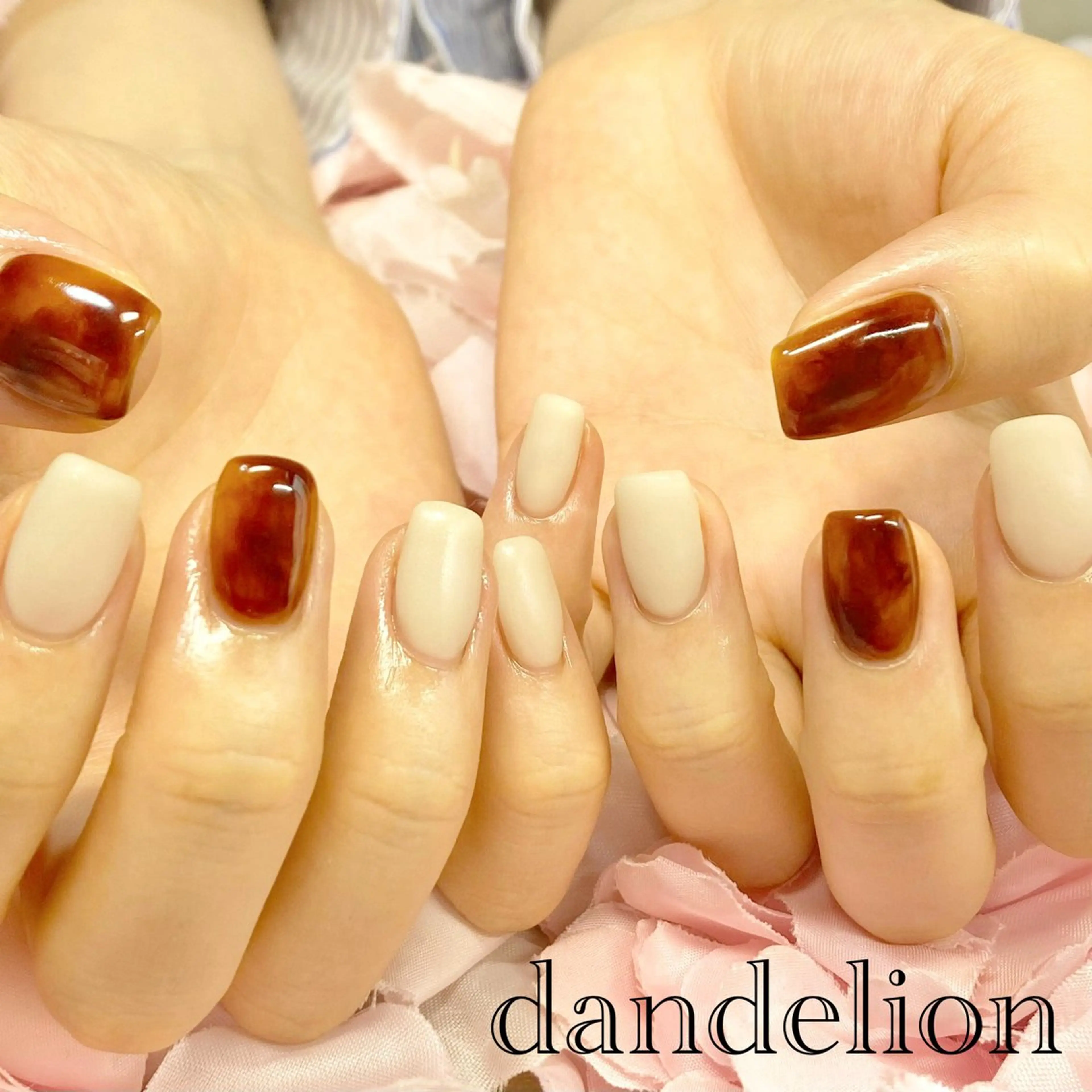 ネイル ハンドネイル ハンドケア dandelion ダンデライオンのネイルデザイン