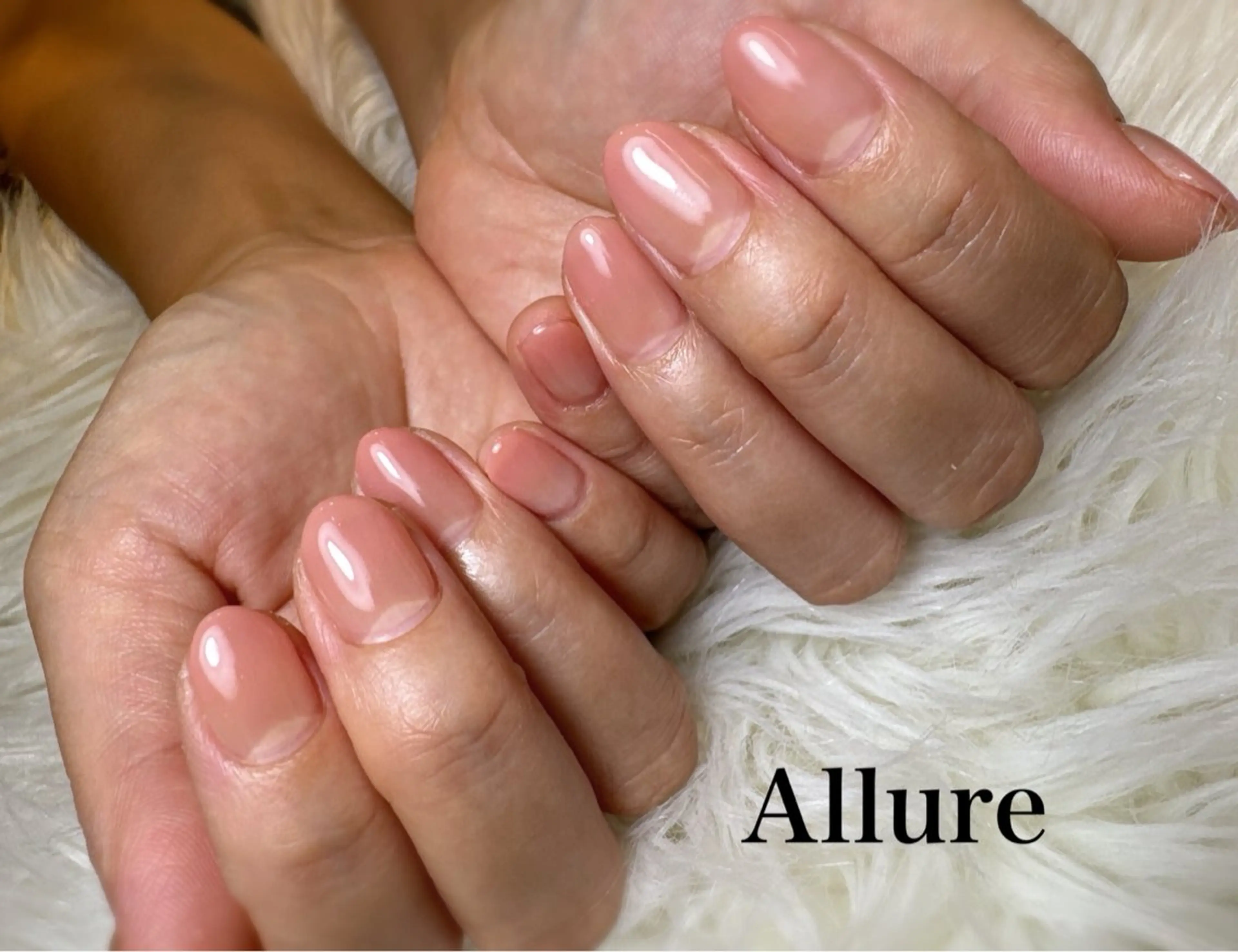 ネイル ジェルネイル グラデーション Allure Yuuのネイルデザイン